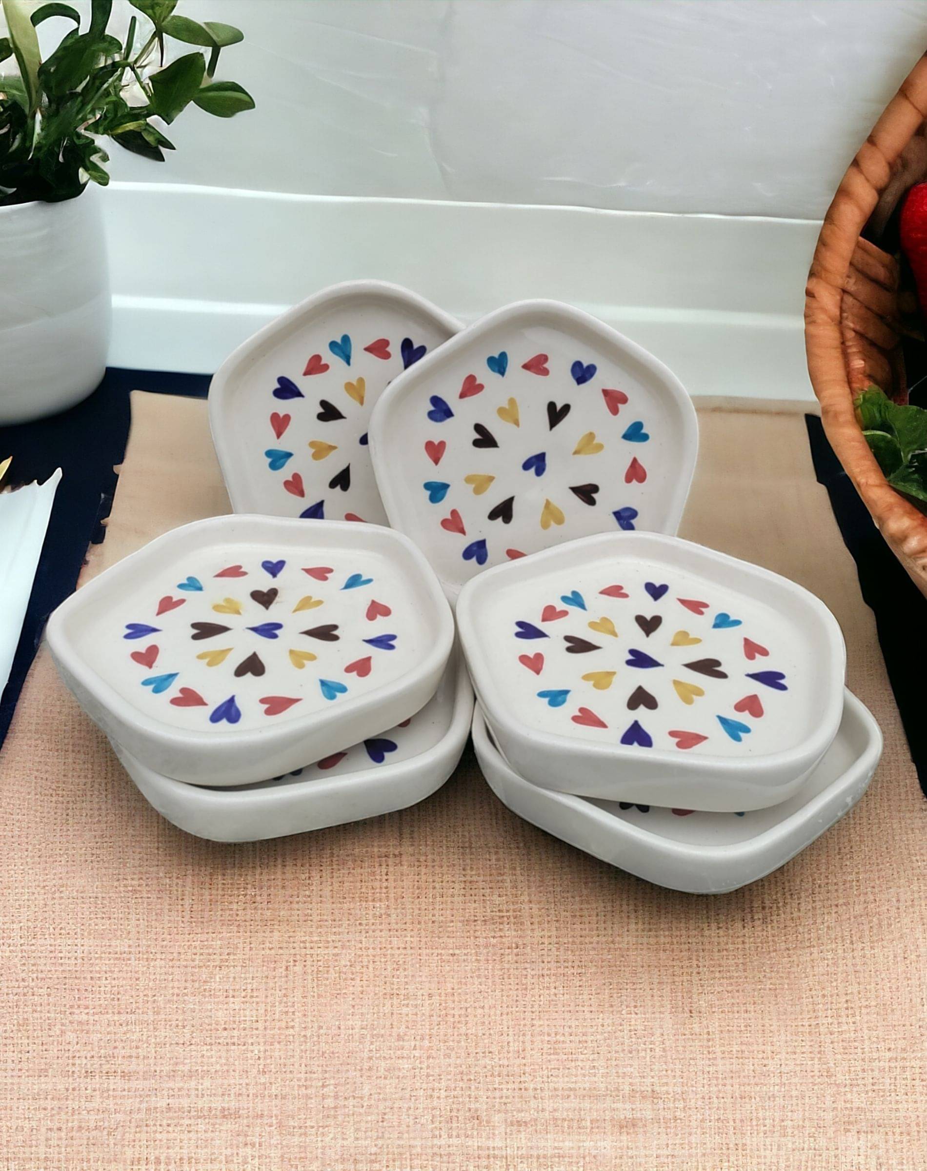     			Malaikah 6 Pcs Ceramic White Quarter Plate