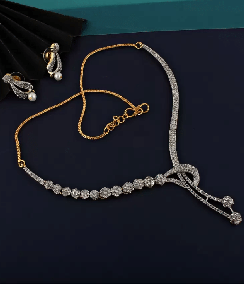     			PUJVI Silver Alloy Necklace Set ( Pack of 1 )