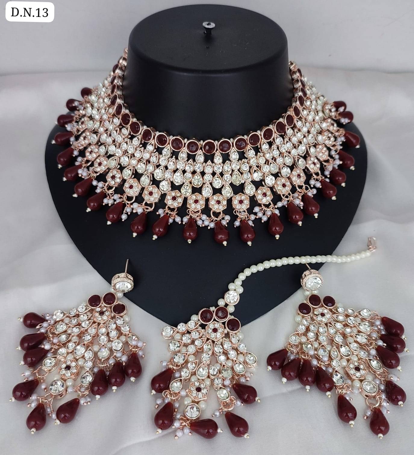     			Padmavati Bangles Maroon Alloy Necklace Set ( Pack of 1 )