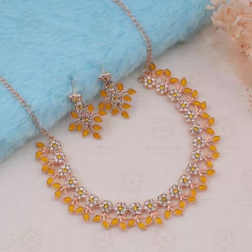     			Padmavati Bangles Yellow Alloy Necklace Set ( Pack of 1 )