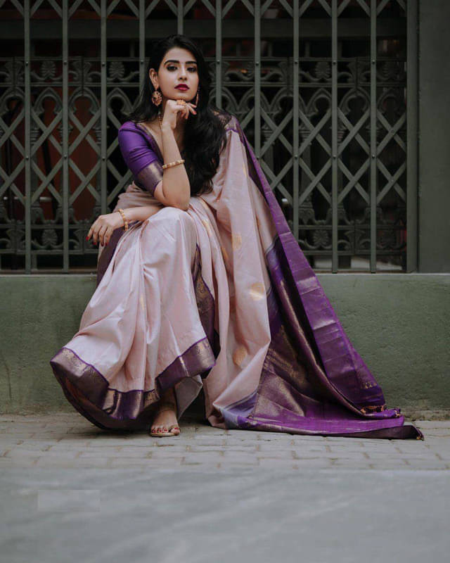 Sanwariya Silks Silk Blend Embellished Saree With Unstitched Blouse Piece ( Purple ) Sanwariya Silks Silk Blend Embellished Saree With Unstitched Blouse Piece ( Purple )