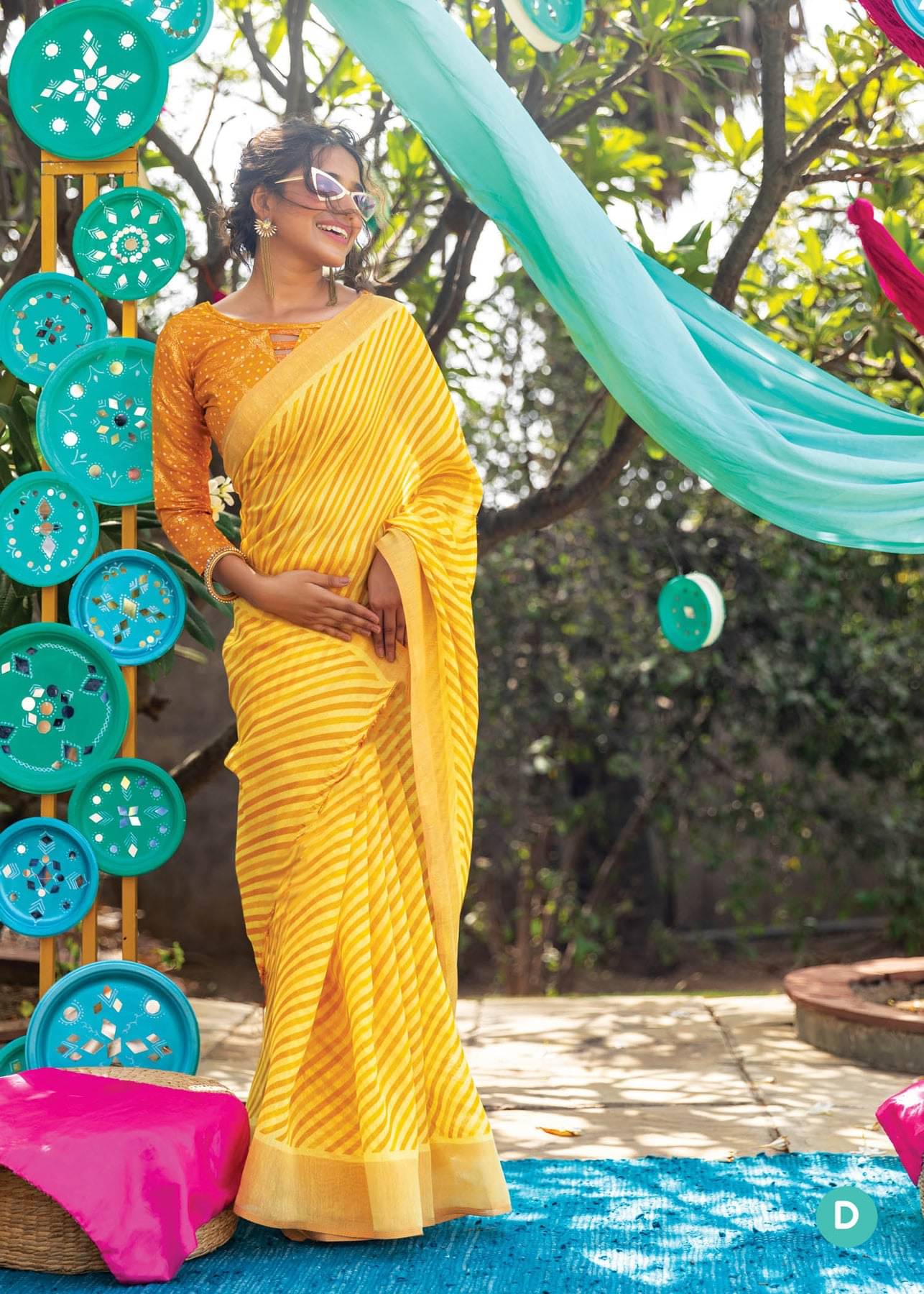 Sidhidata Linen Striped Saree With Unstitched Blouse Piece ( Yellow ) Sidhidata Linen Striped Saree With Unstitched Blouse Piece ( Yellow )