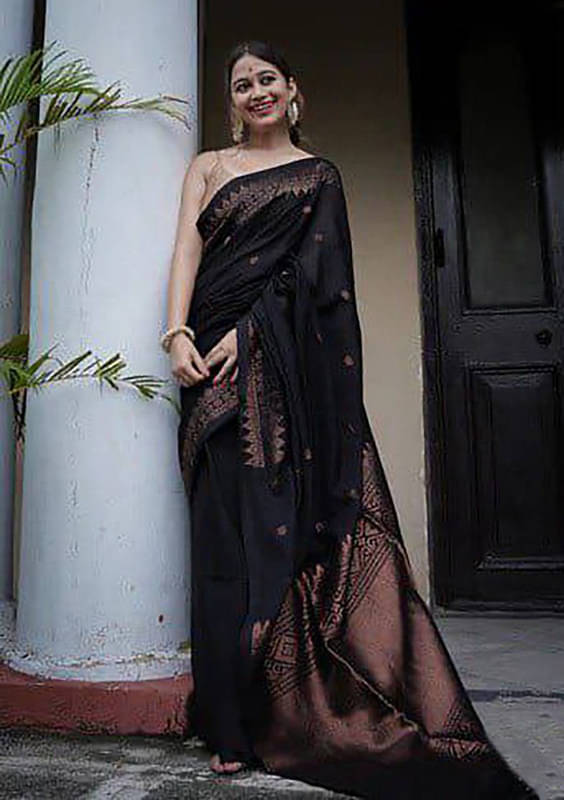     			Sitanjali Lifestyle Silk Blend Embroidered Saree With Unstitched Blouse Piece ( Black )