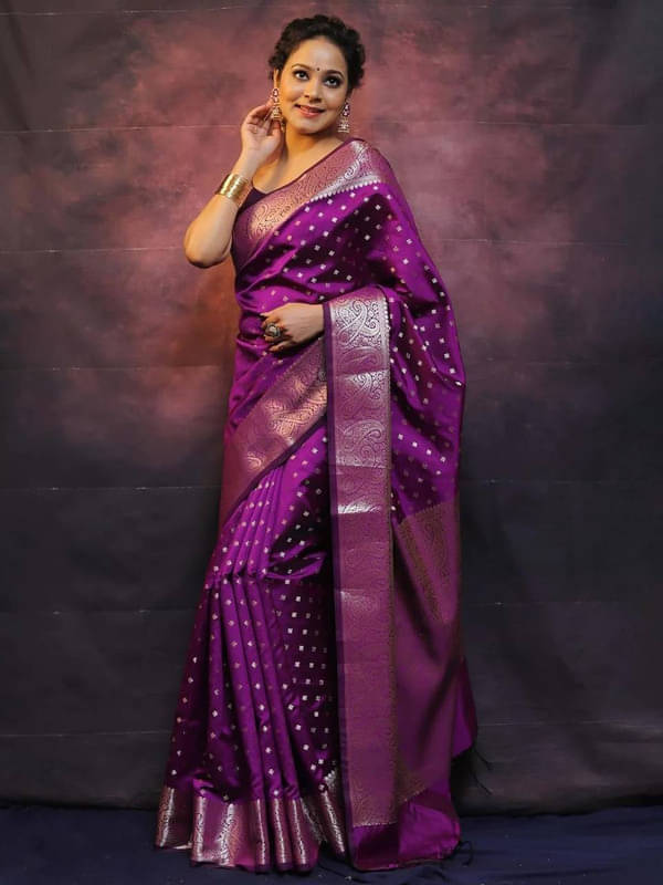 Sitanjali Silk Blend Woven Saree With Unstitched Blouse Piece ( Wine ) Sitanjali Silk Blend Woven Saree With Unstitched Blouse Piece ( Wine )