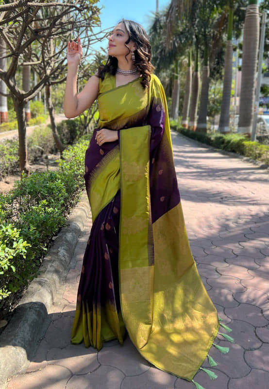Sitanjali Silk Blend Woven Saree With Unstitched Blouse Piece ( Grey ) - Sarees | Buy online on ZillyBuy
