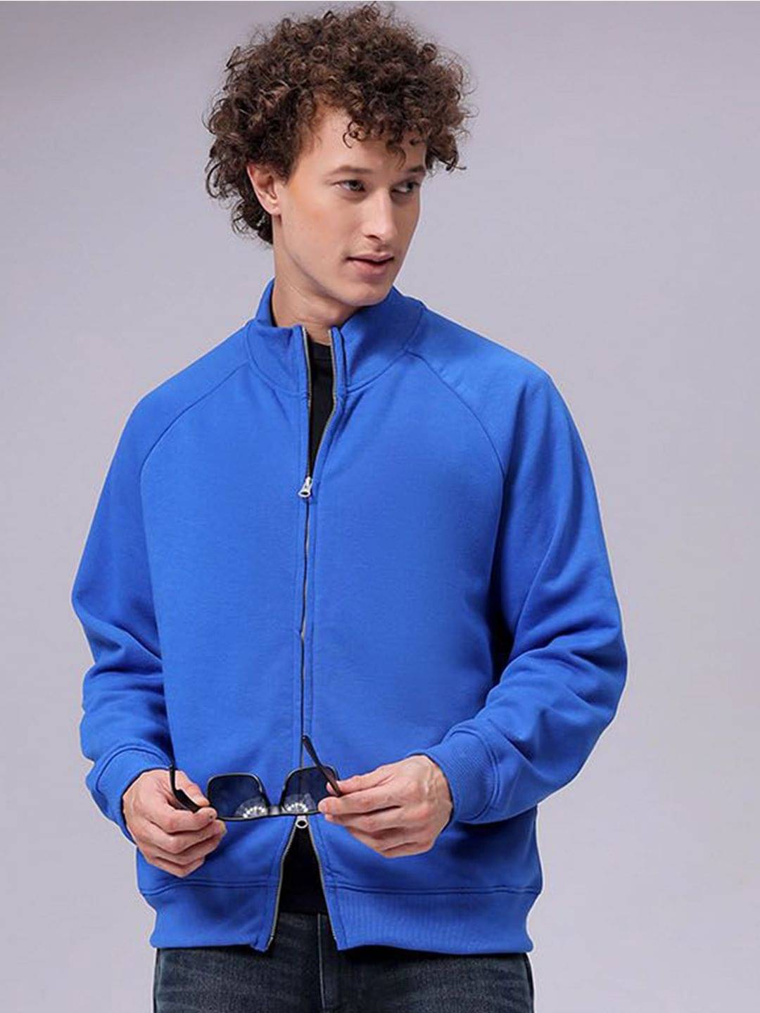 The Indian Garage Co. Polyester High Neck Men's Sweatshirt - Blue ( Pack of 1 )     			The Indian Garage Co. Polyester High Neck Men's Sweatshirt - Blue ( Pack of 1 )