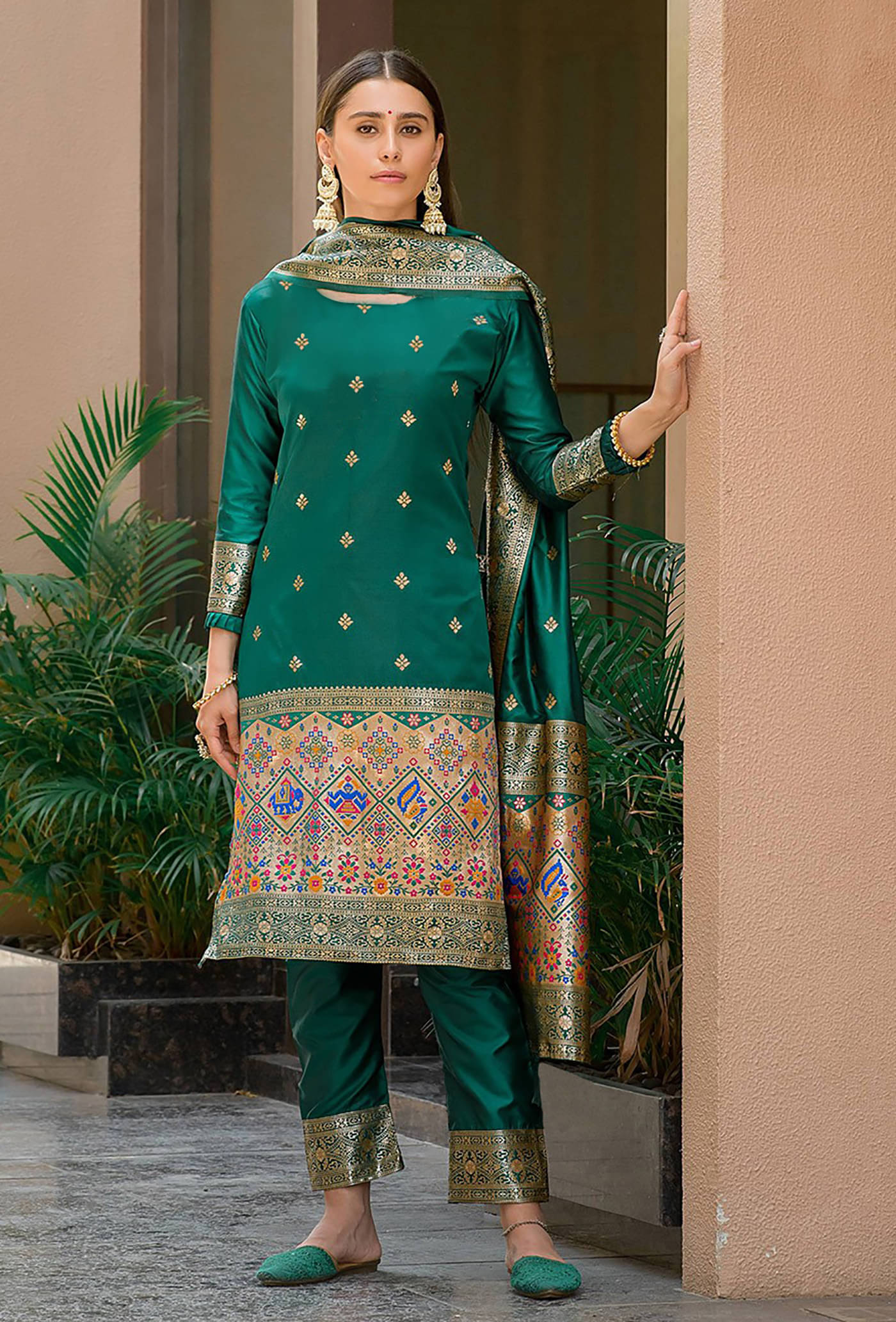 Trijal Fab Pack of 1 Jacquard Woven Design Straight Women's Kurti with Dupatta - ( Green ) Trijal Fab Pack of 1 Jacquard Woven Design Straight Women's Kurti with Dupatta - ( Green )