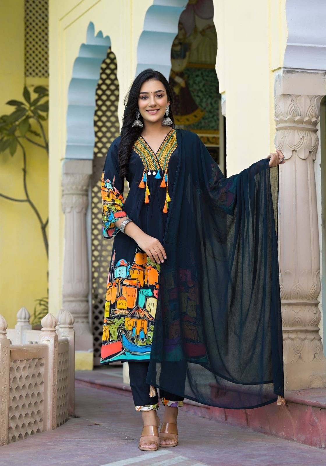     			Devakii Cotton Printed Kurti With Pants Women's Stitched Salwar Suit - Black ( Pack of 1 )