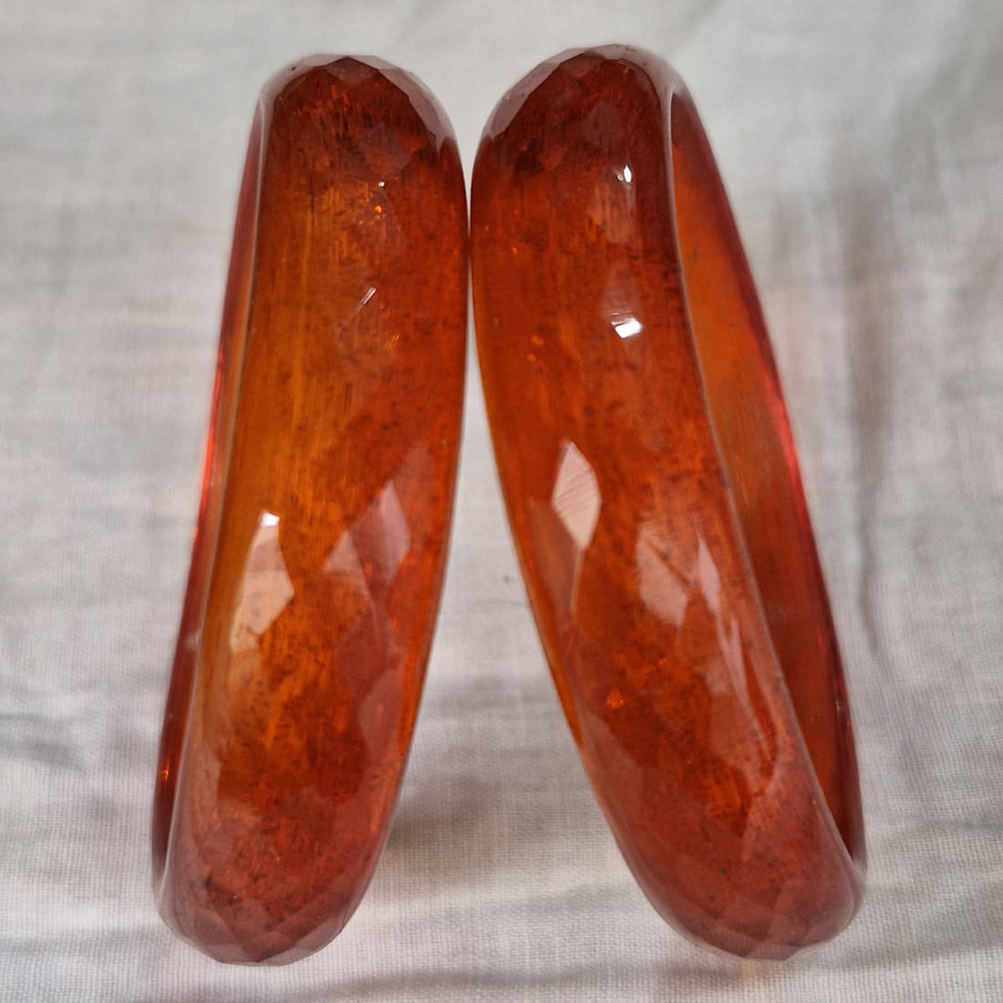 Omsar Jewelry Red Bangle ( Pack of 2 )     			Omsar Jewelry Red Bangle ( Pack of 2 )