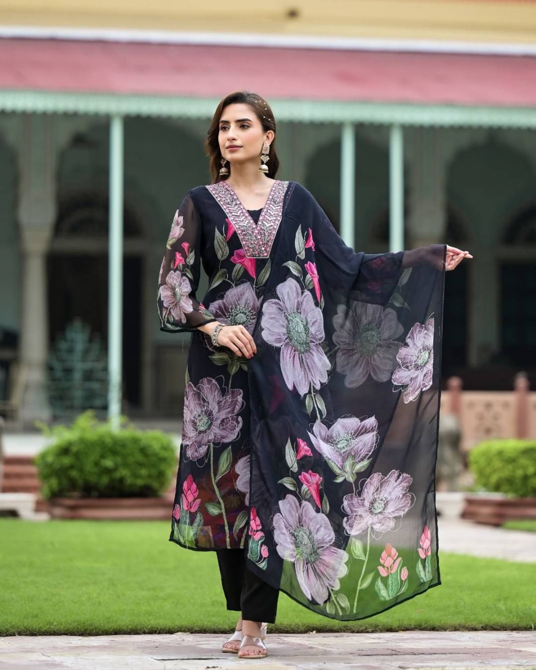     			Sanwariya Silk Georgette Printed Kurti With Pants Women's Stitched Salwar Suit - Black ( Pack of 1 )