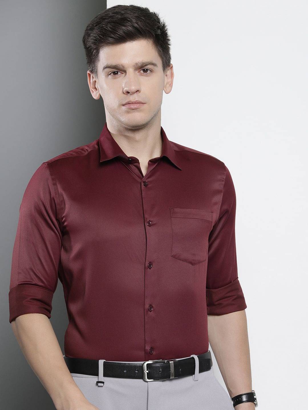     			The Indian Garage Co. Poly Cotton Slim Fit Full Sleeves Men's Formal Shirt - Maroon ( Pack of 1 )