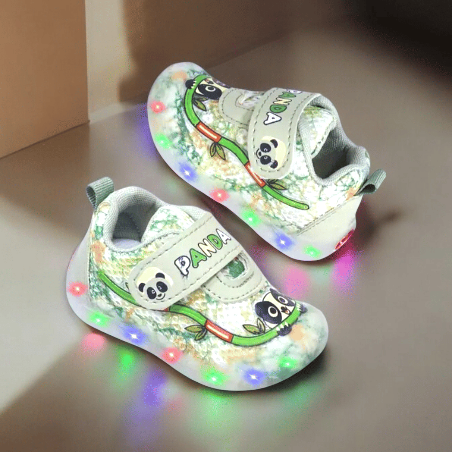     			ICONIC ME - Olive Boy's LED Shoes ( 1 Pair )