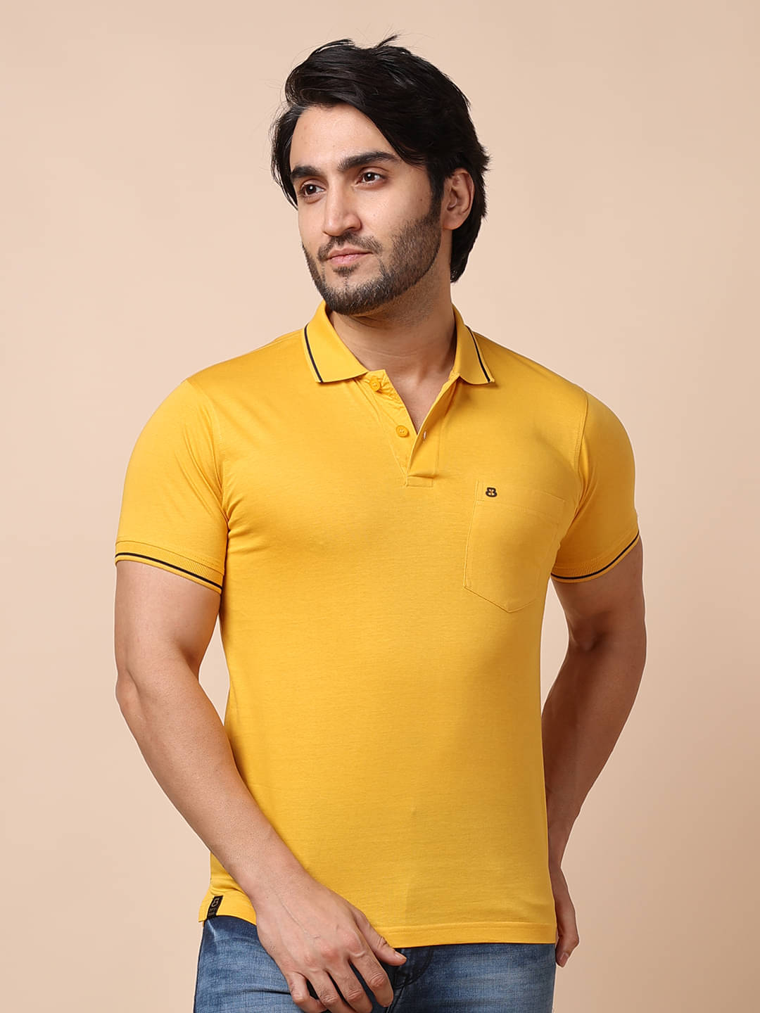     			BERRYBLUES 100% Cotton Regular Fit Solid Half Sleeves Men's V-Neck T-Shirt - Yellow ( Pack of 1 )