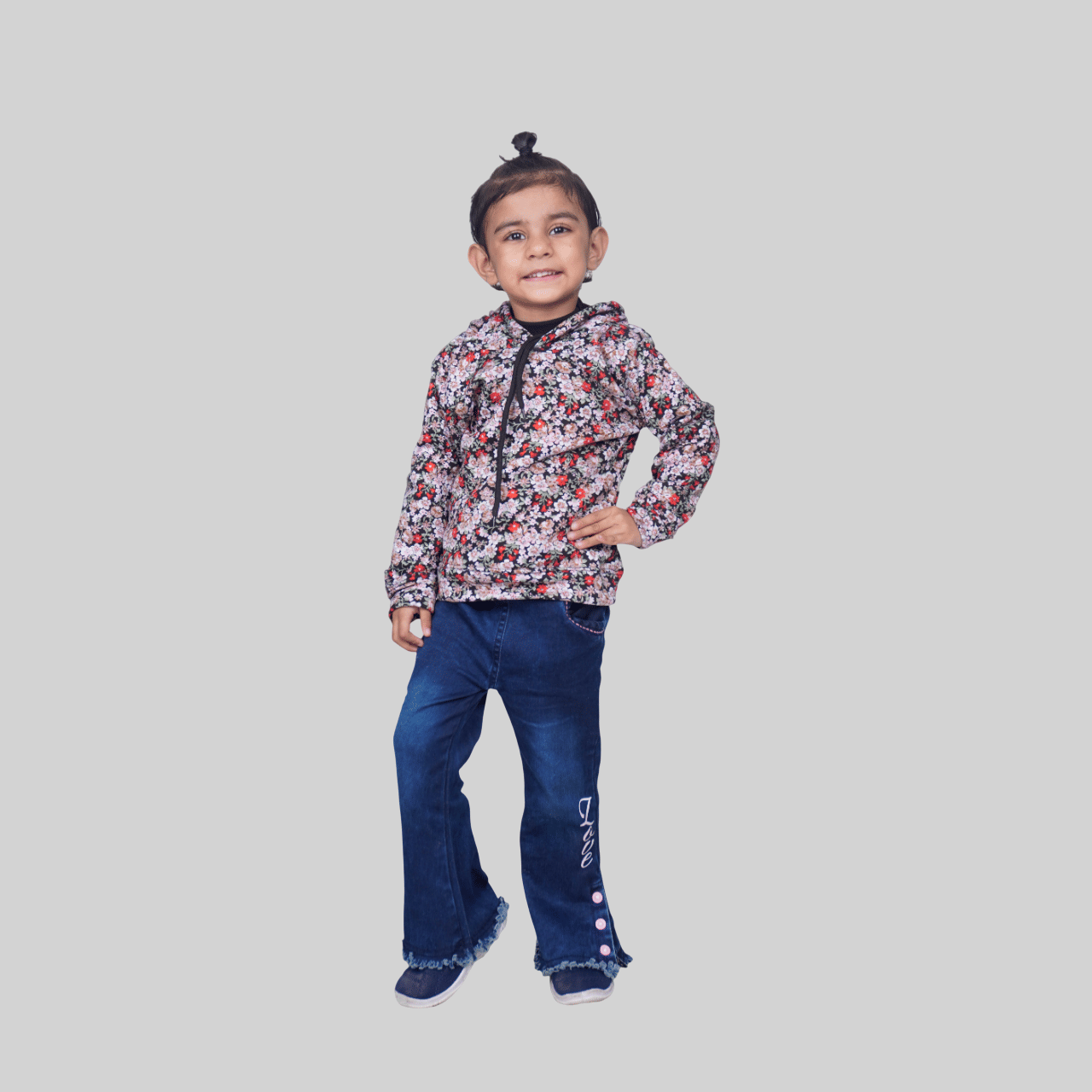     			Kidzee Kingdom Pack of 1 Girls Cotton Sweatshirt ( Multicolor )