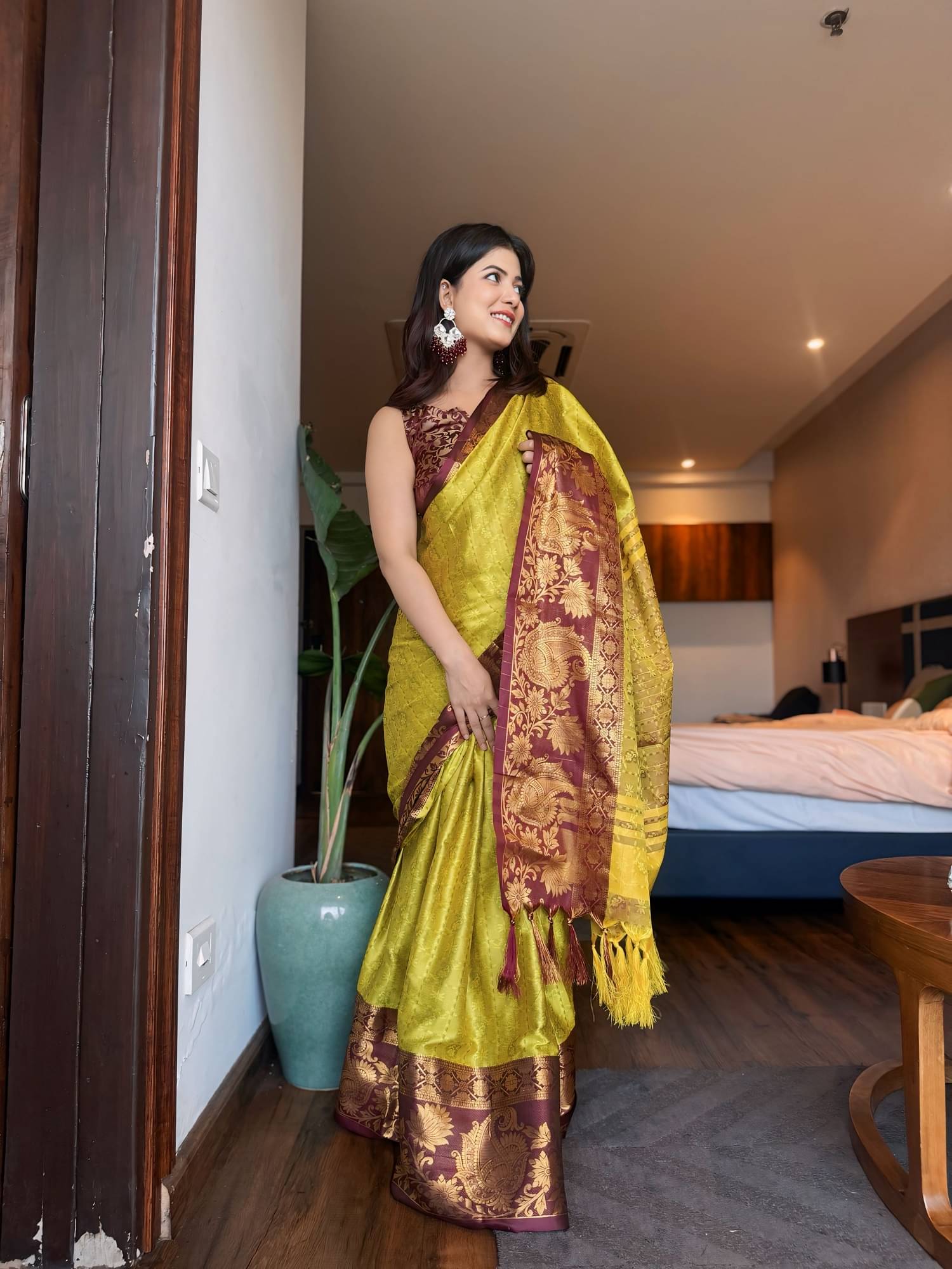 Lady Shopi Kanjivaram Silk Embellished Saree With Unstitched Blouse Piece ( Sea Green )     			Lady Shopi Kanjivaram Silk Embellished Saree With Unstitched Blouse Piece ( Sea Green )