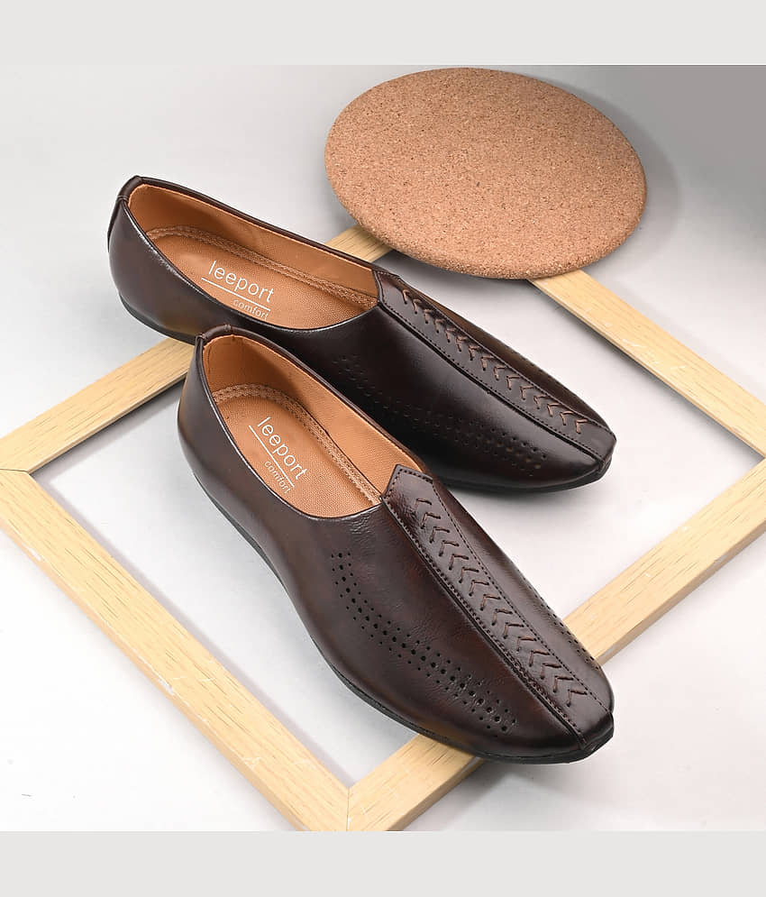 Leeport - Black Men's Jutti - Ethnic Shoes | Buy online on ZillyBuy