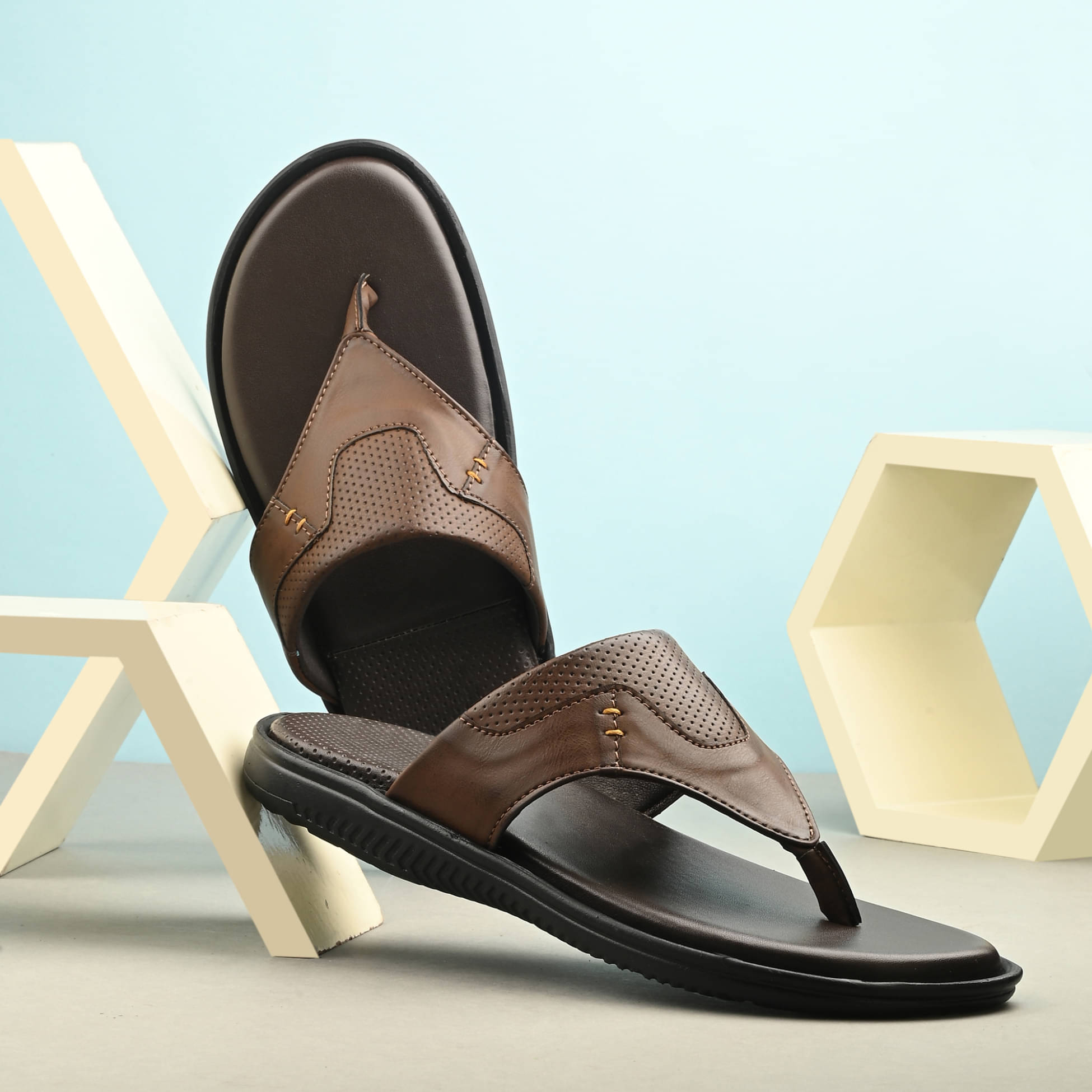     			Leeport Brown Men's Leather Slipper