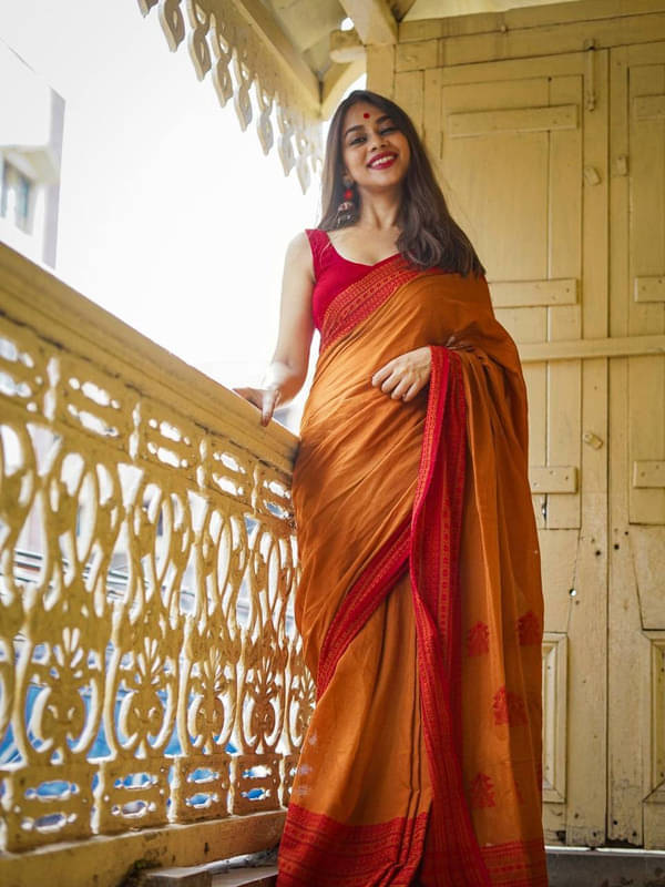     			Sitanjali Silk Blend Embroidered Saree With Unstitched Blouse Piece ( Orange )