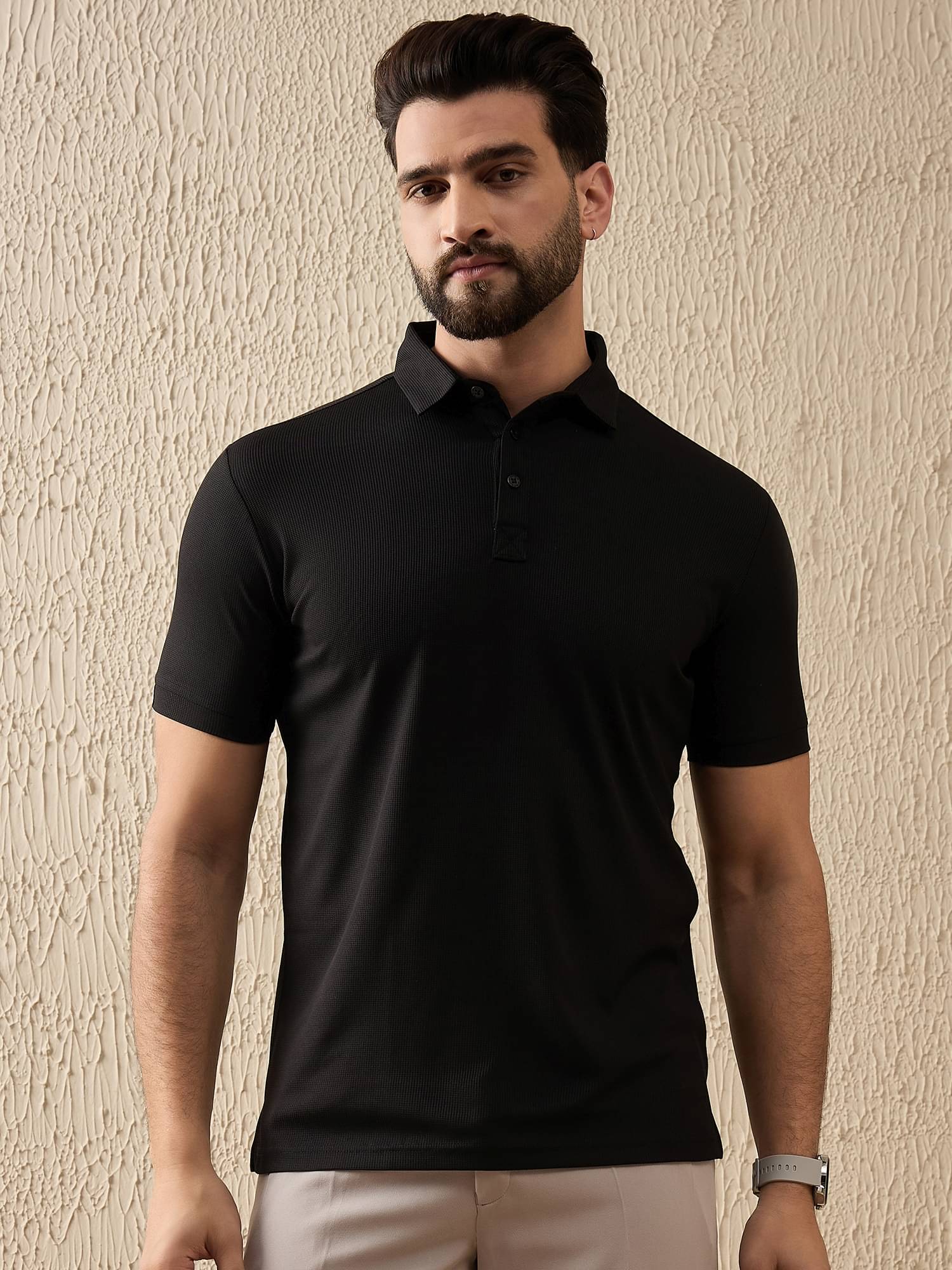     			Uth Republic Pack of 1 Cotton Blend Regular Fit Self Design Half Sleeves Men's Polo T Shirt ( Black )