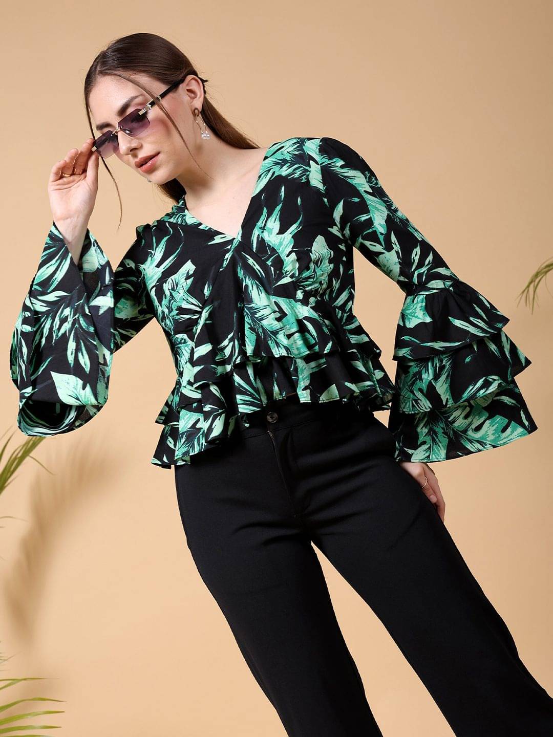 Freehand Women's Viscose Tiered Top ( Black )     			Freehand Women's Viscose Tiered Top ( Black )