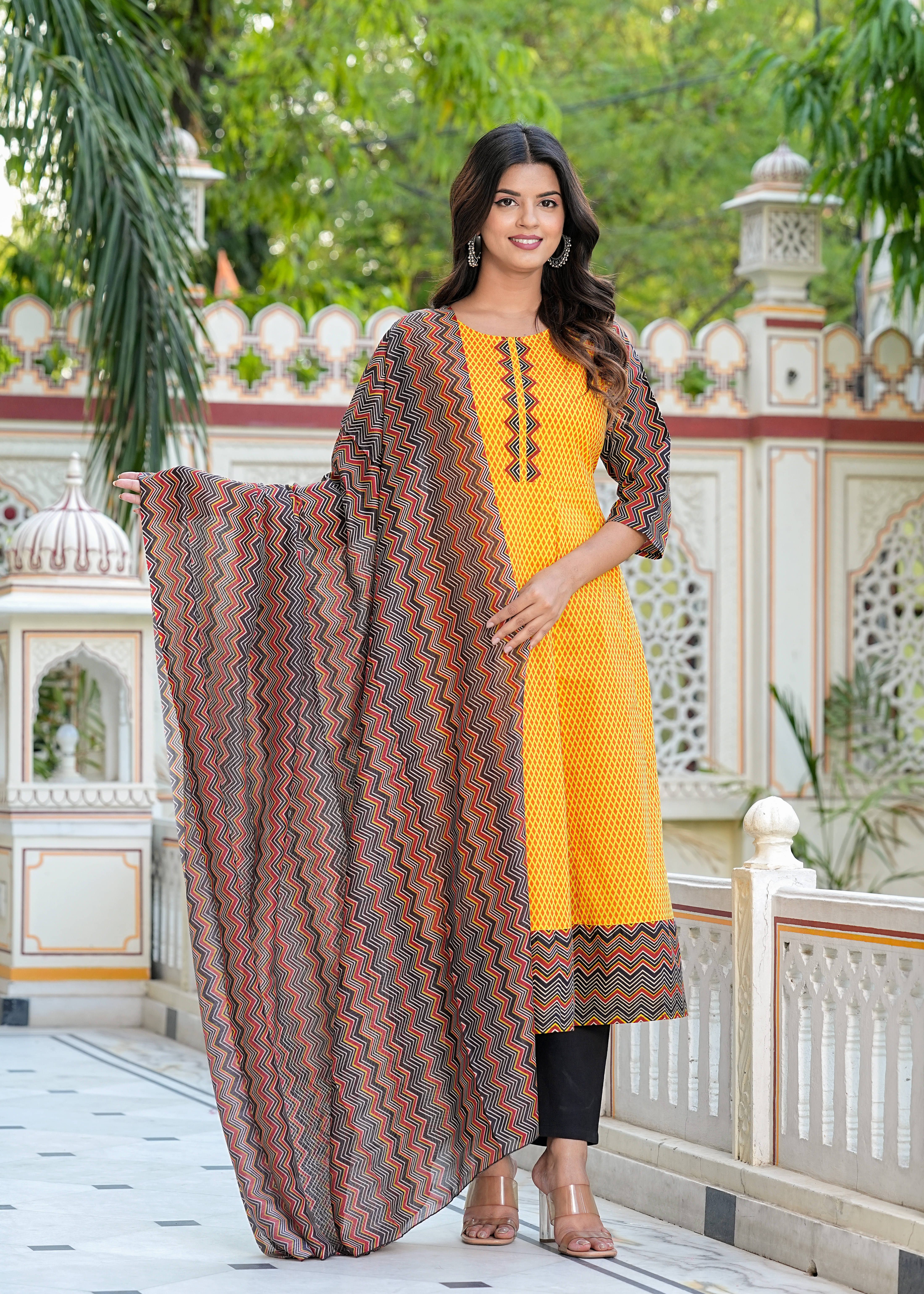     			Yash Gallery Pack of 1 Cotton Printed Anarkali Women's Kurti with Dupatta - ( Mustard )