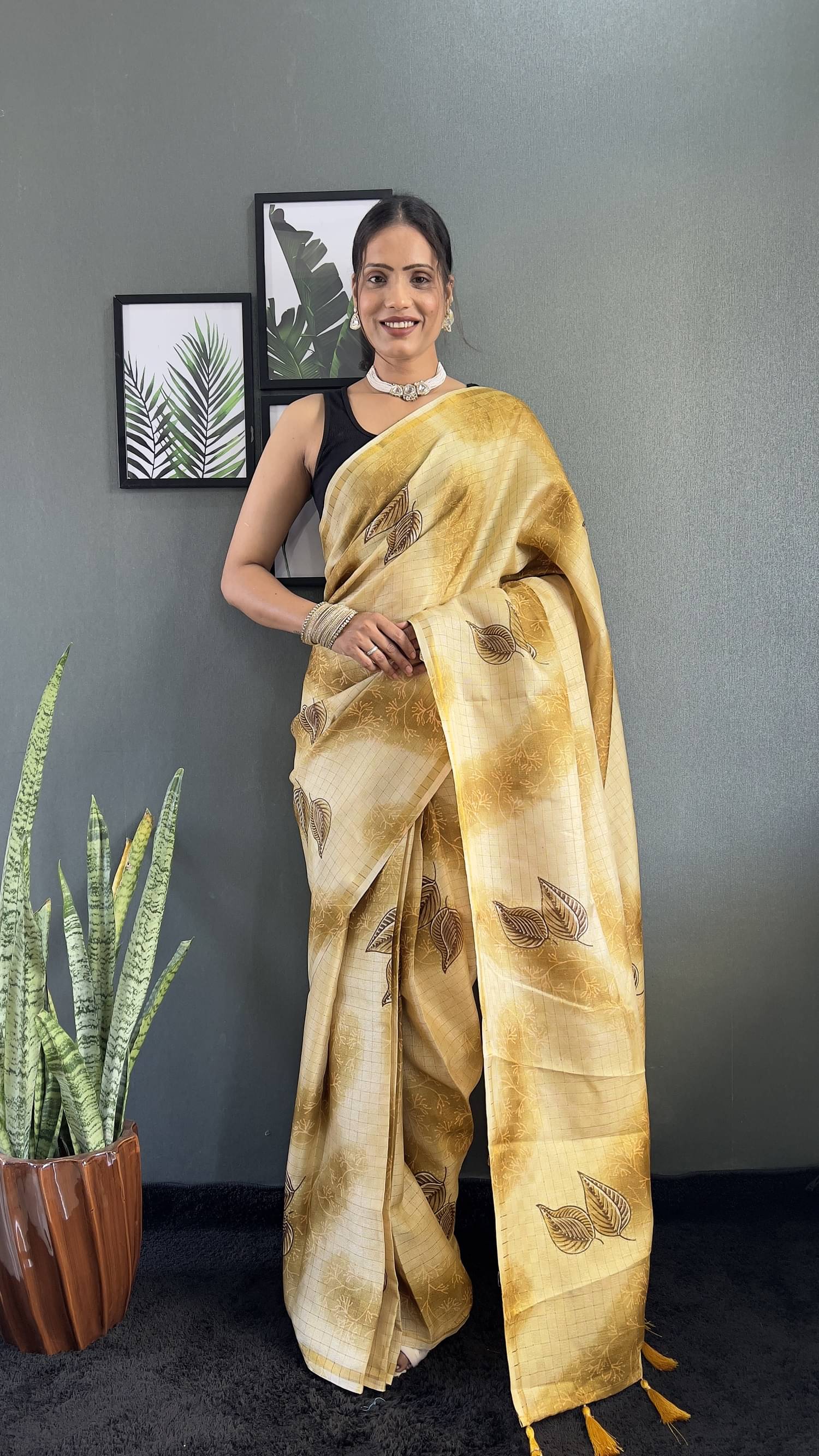 A TO Z CART Chiffon Printed Saree With Unstitched Blouse Piece ( Yellow ) A TO Z CART Chiffon Printed Saree With Unstitched Blouse Piece ( Yellow )