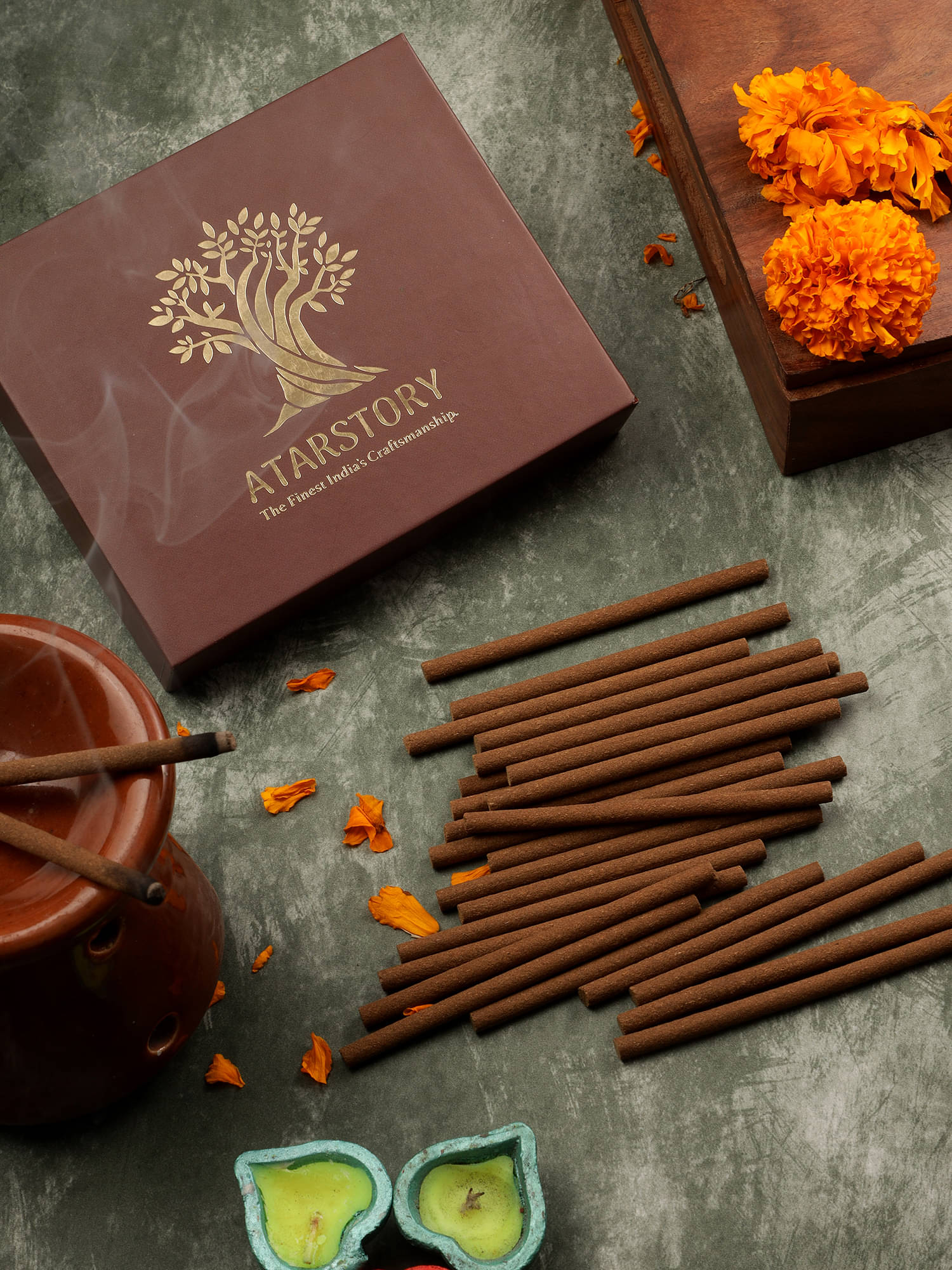     			ATARSTORY Incense Stick Oudh 200 gm ( Pack of 1 )