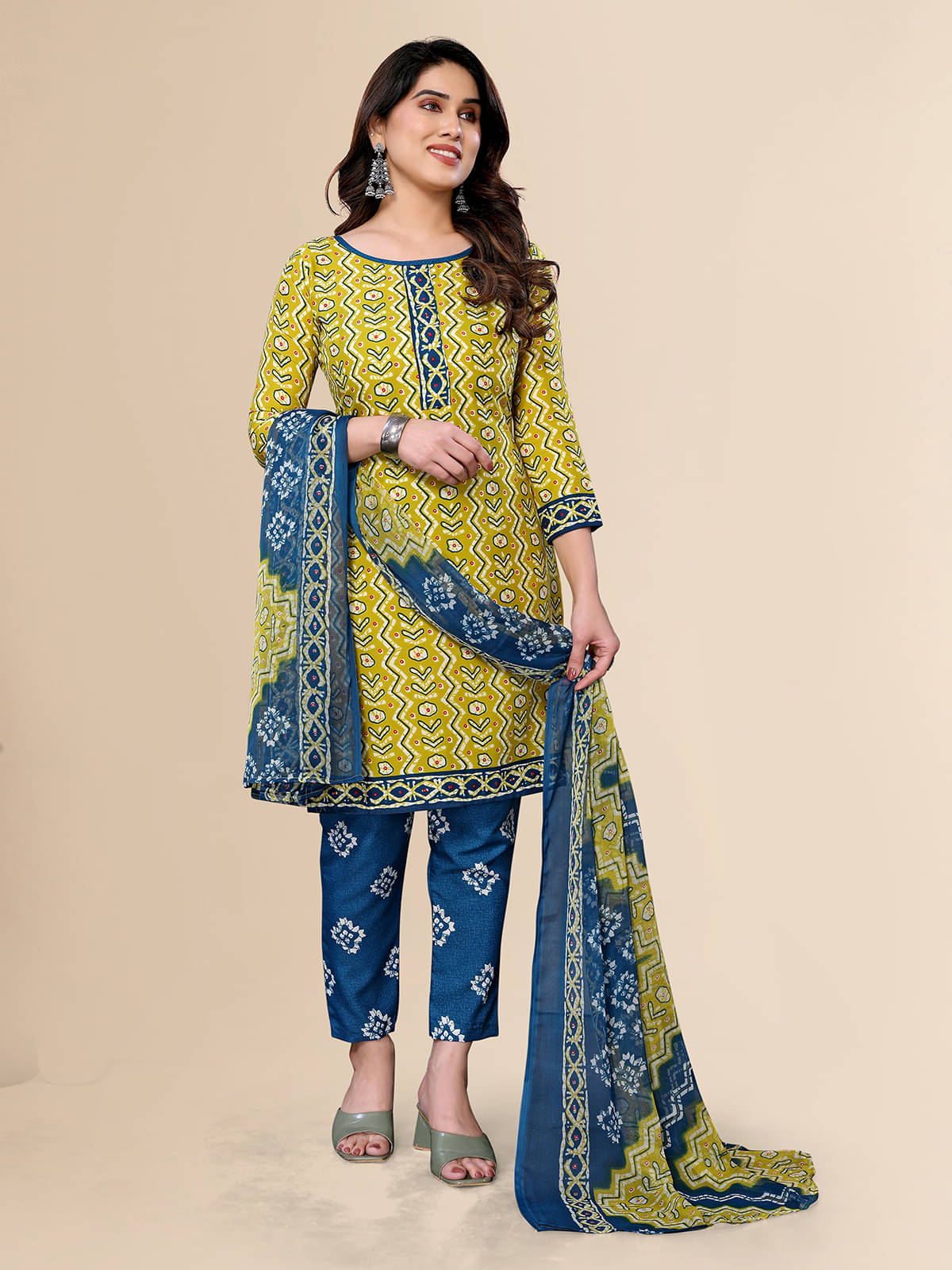     			Anand Unstitched Crepe Printed Dress Material - Yellow ( Pack of 1 )
