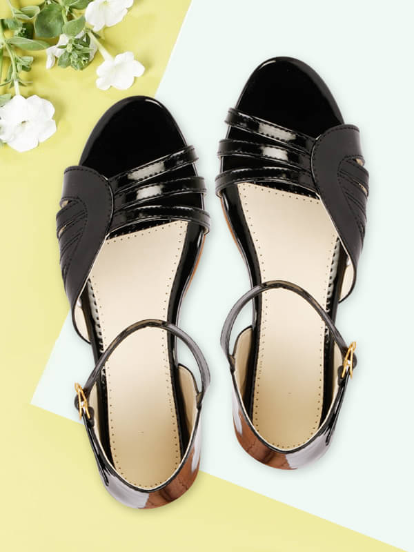     			Carrito Black Women's Flats