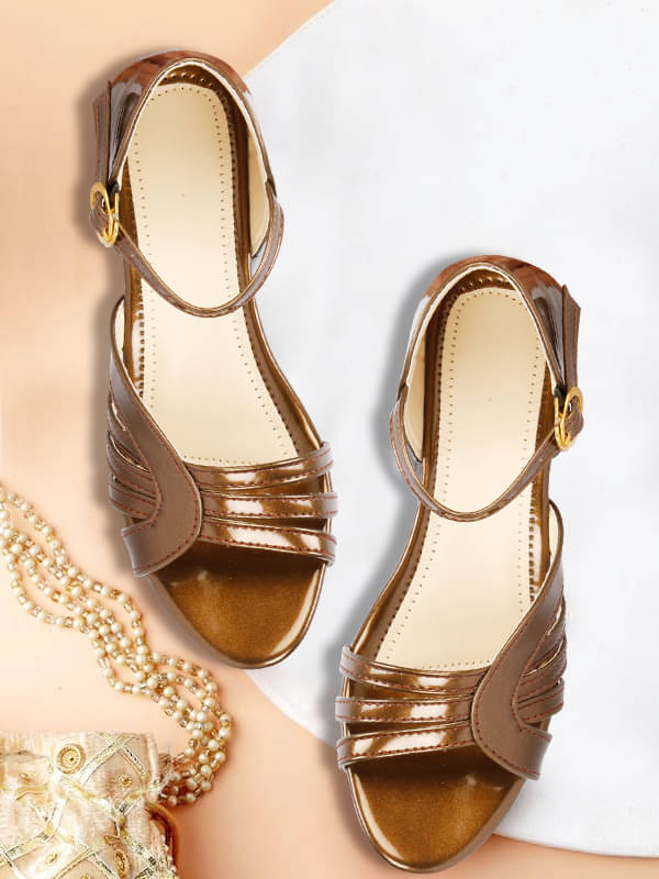     			Carrito Brown Women's Flats
