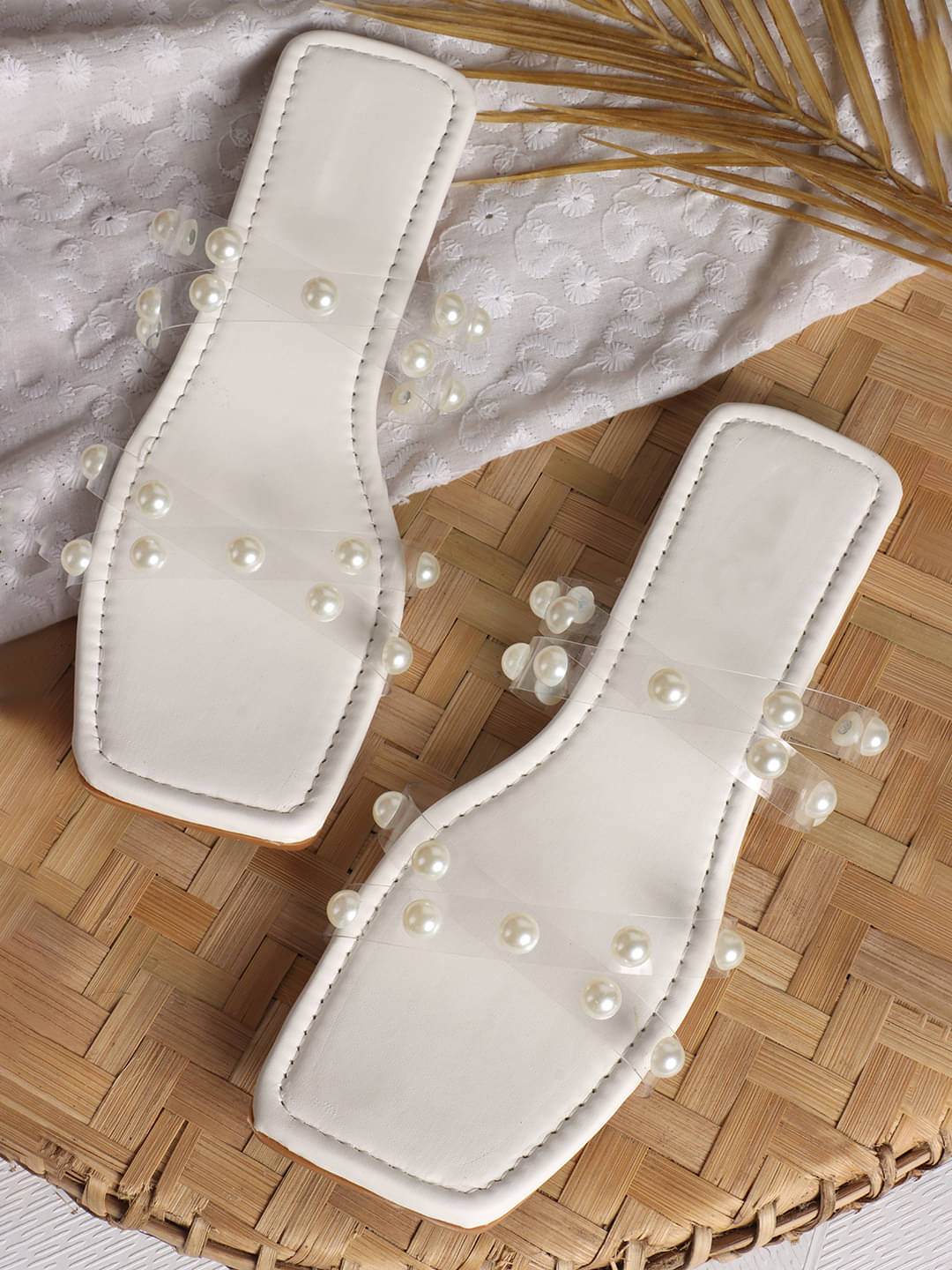     			Carrito White Women's Flats