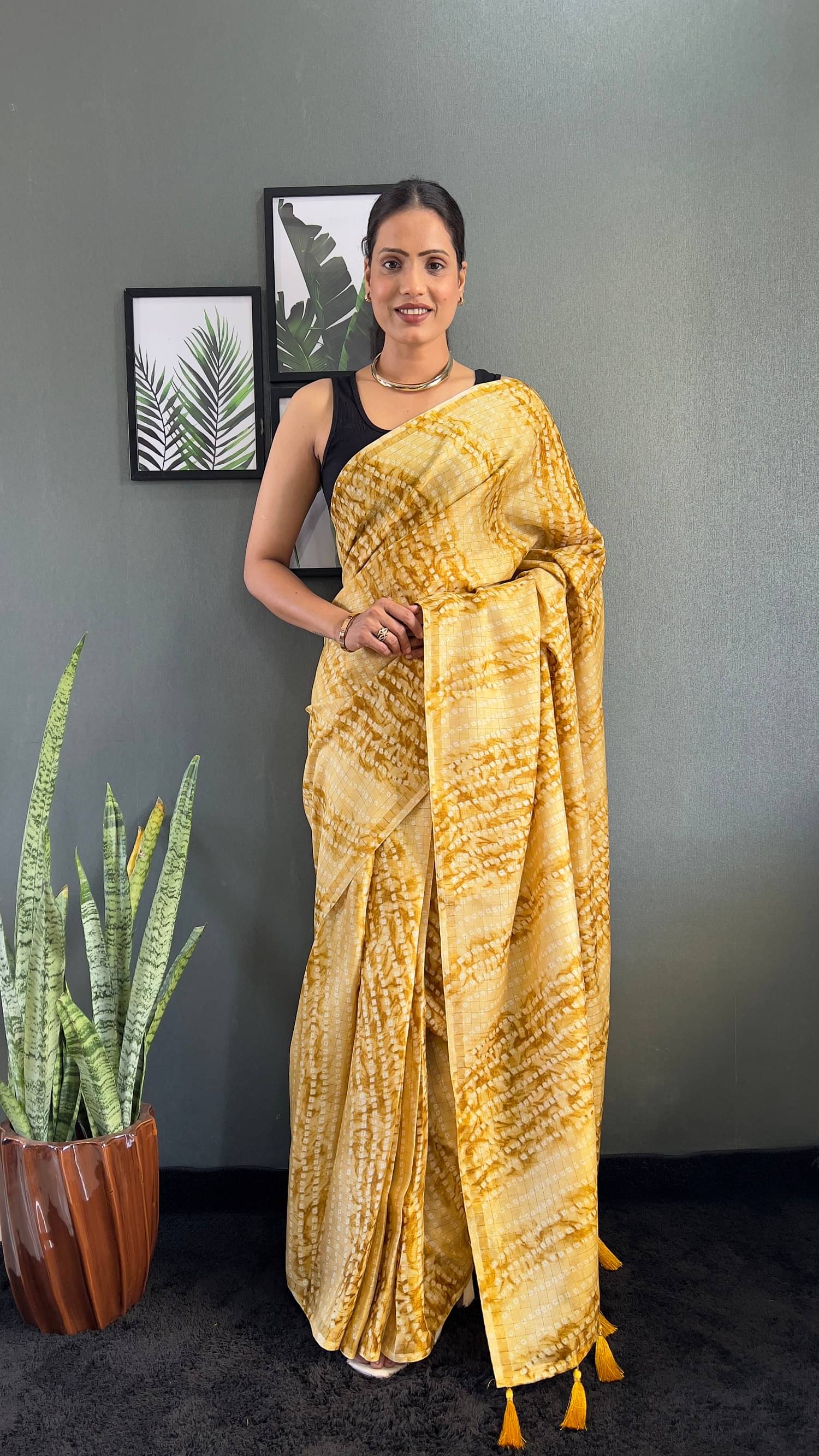     			JULEE Chiffon Dyed Saree With Unstitched Blouse Piece ( Yellow )