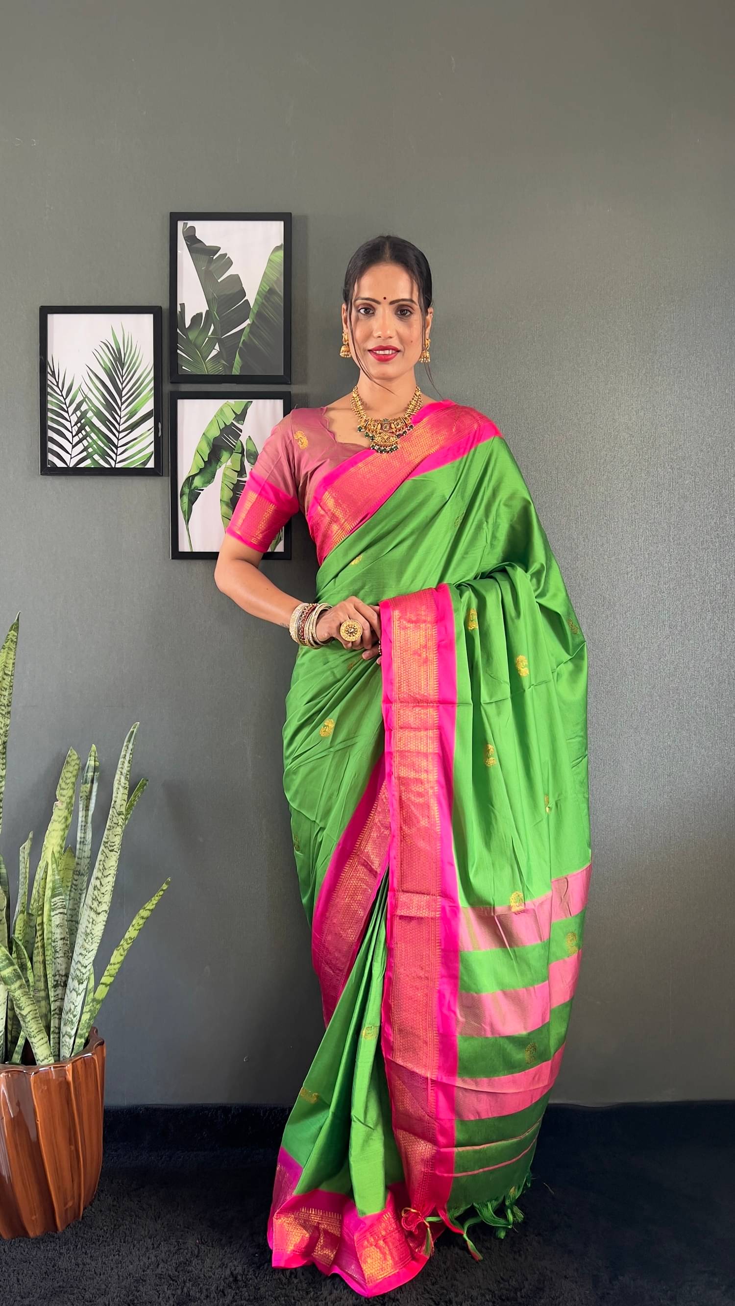 JULEE Cotton Silk Woven Saree With Unstitched Blouse Piece ( Multicolor3 ) JULEE Cotton Silk Woven Saree With Unstitched Blouse Piece ( Multicolor3 )