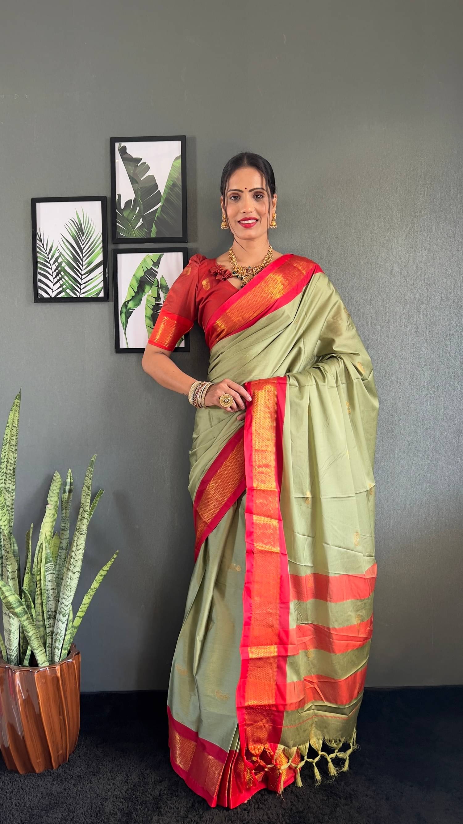 JULEE Cotton Silk Woven Saree With Unstitched Blouse Piece ( Sea Green ) JULEE Cotton Silk Woven Saree With Unstitched Blouse Piece ( Sea Green )