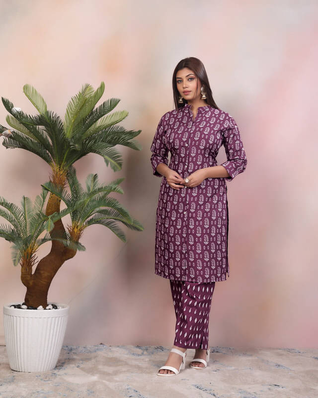     			Sitanjali Lifestyle Rayon Printed Kurti With Pants Women's Stitched Salwar Suit - Wine ( Pack of 1 )