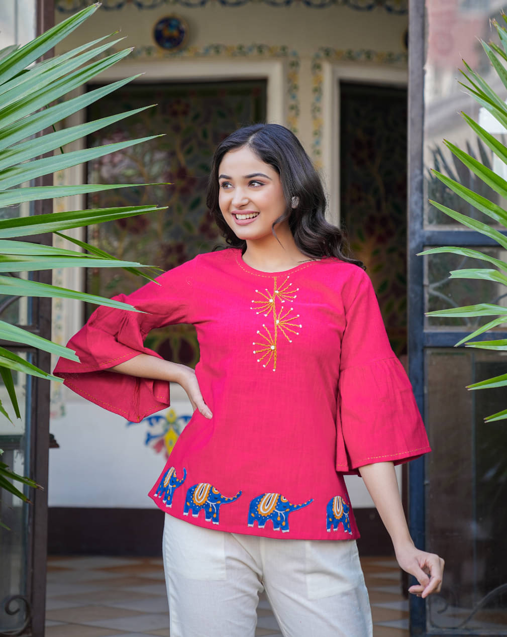     			Yash Gallery Women's Cotton Regular Top ( Red )
