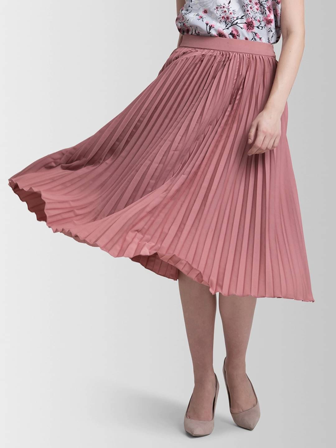 ZWERLON Peach Rayon Women's Flared Skirt ( Pack of 1 ) ZWERLON Peach Rayon Women's Flared Skirt ( Pack of 1 )