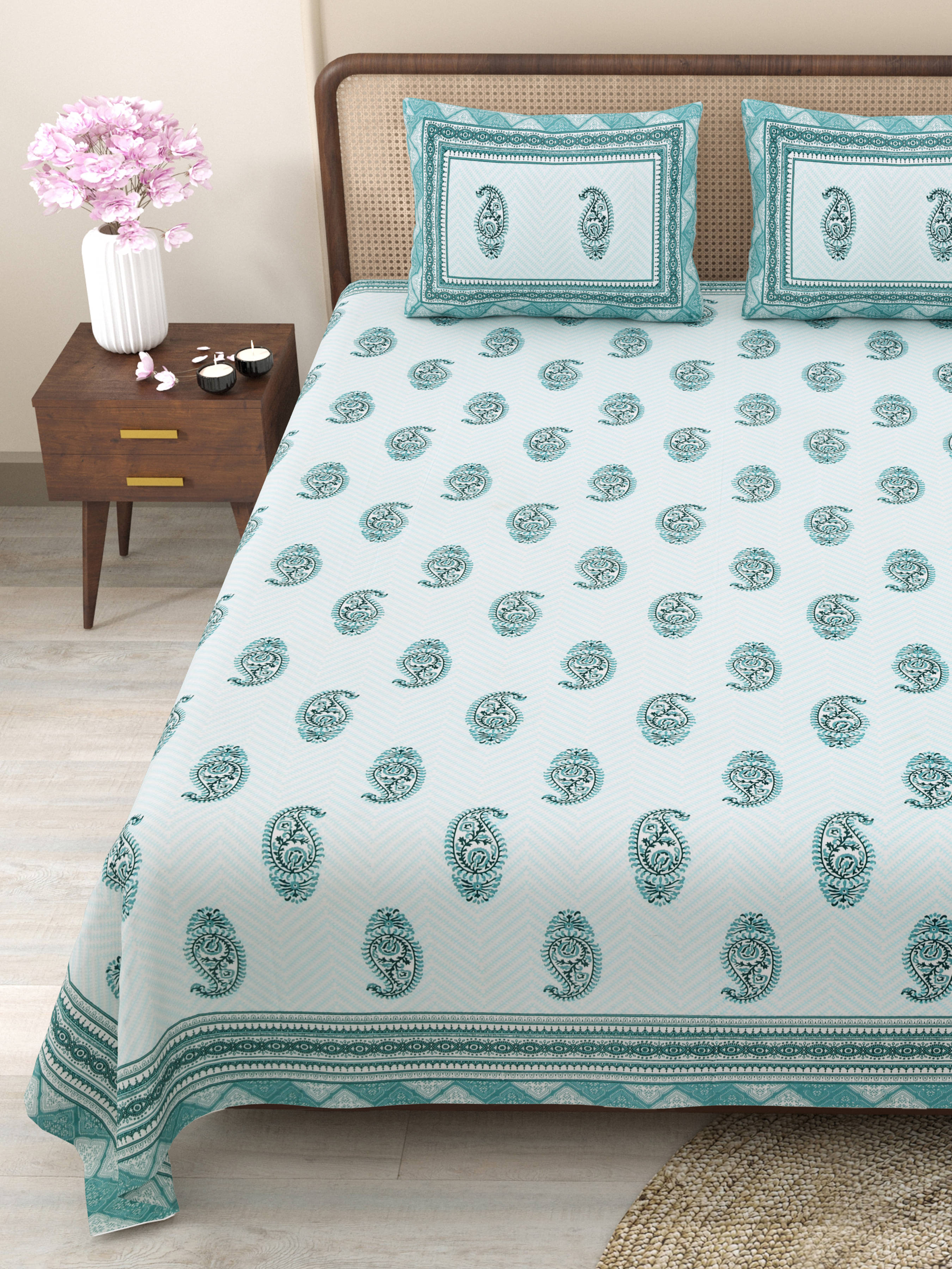     			CLOTHORO Cotton 1 Double Bedsheet with 2 Pillow Covers ( Multicolor )