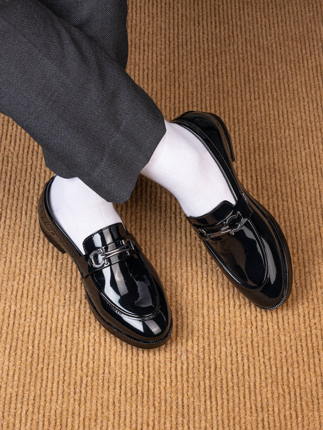     			Sneaklab Black Men's Horsebit