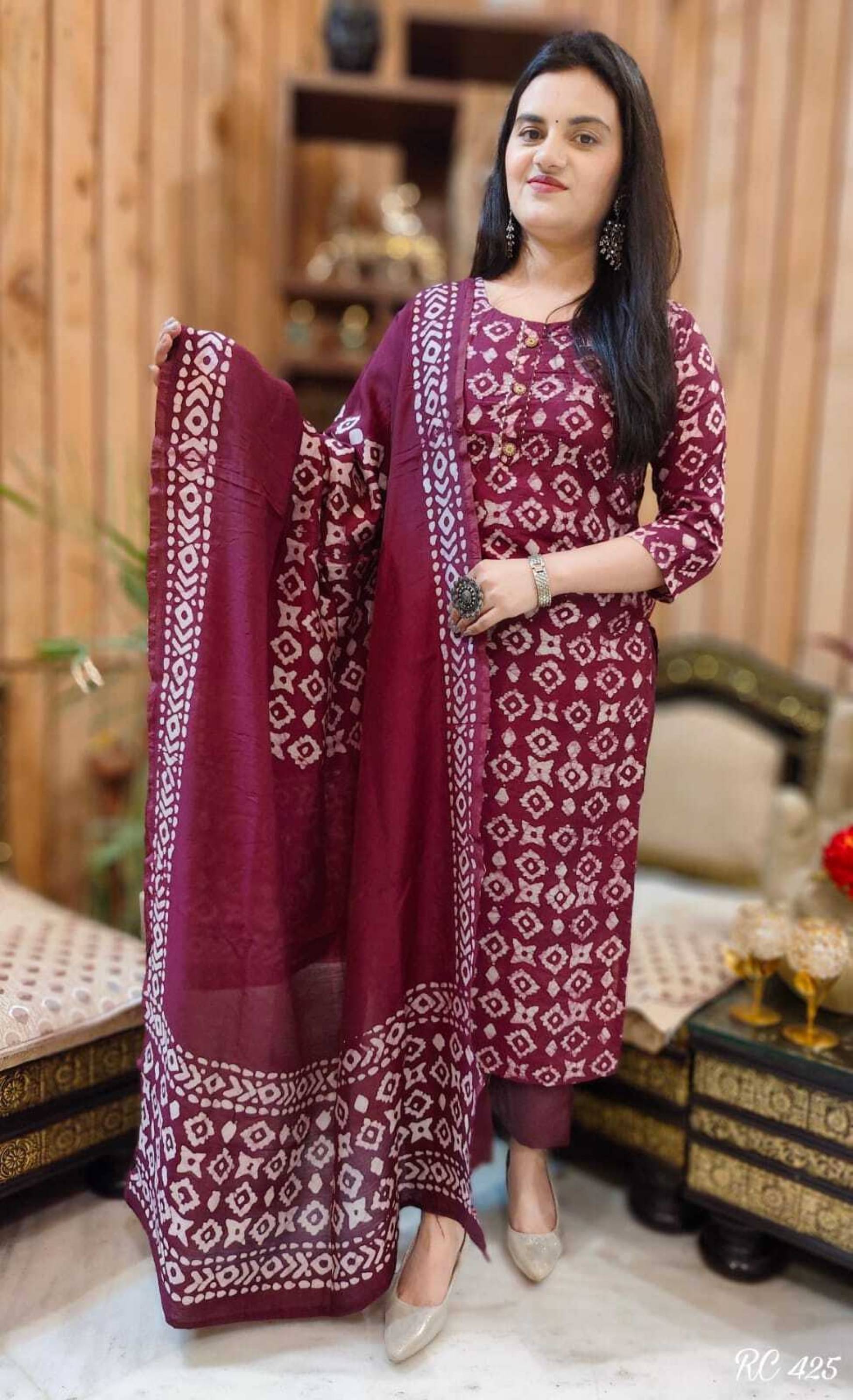 piludi Viscose Printed Kurti With Pants Women's Stitched Salwar Suit - Wine ( Pack of 1 ) piludi Viscose Printed Kurti With Pants Women's Stitched Salwar Suit - Wine ( Pack of 1 )