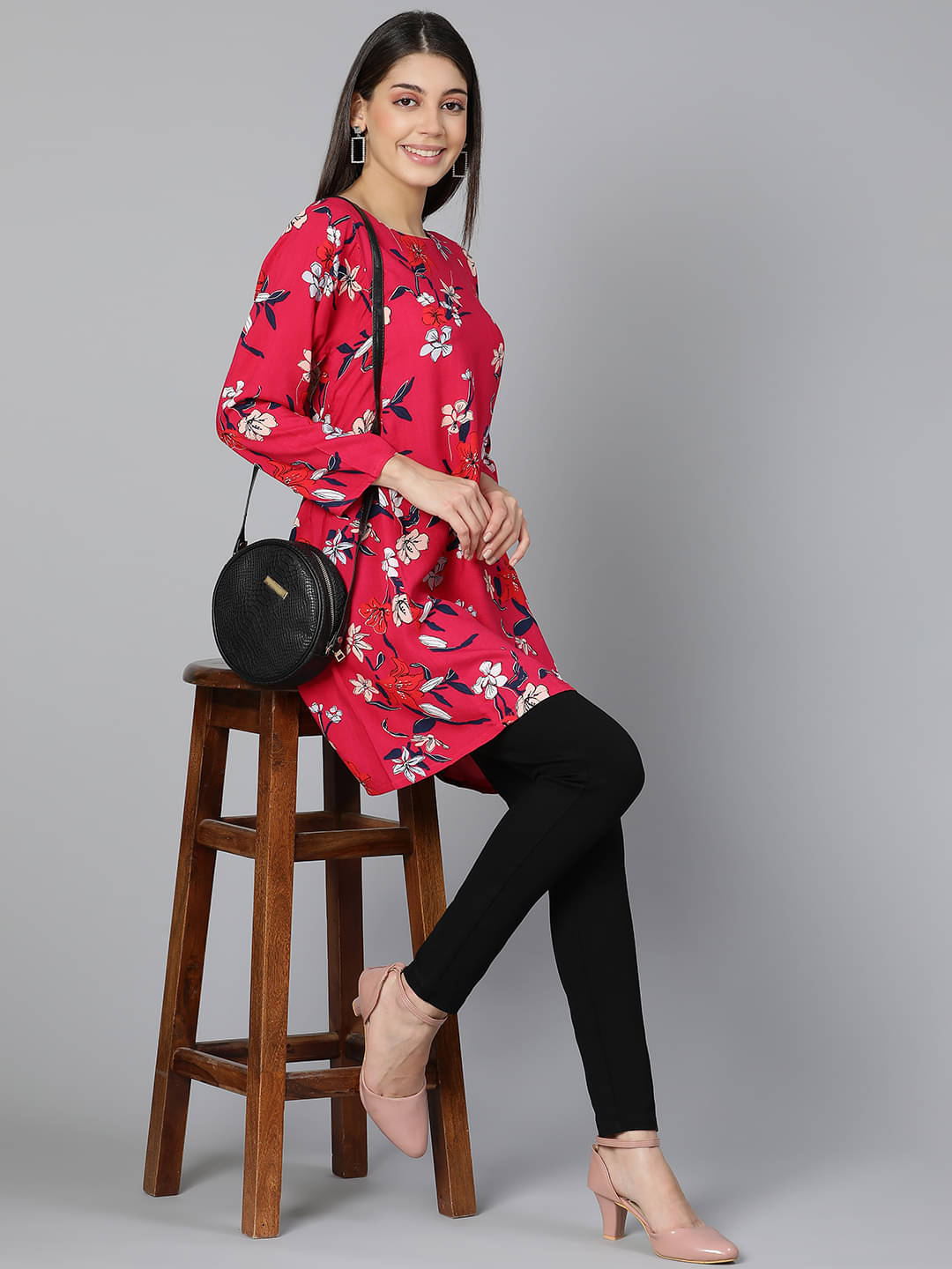     			Oxolloxo Women's Viscose Rayon Tunic ( Red )