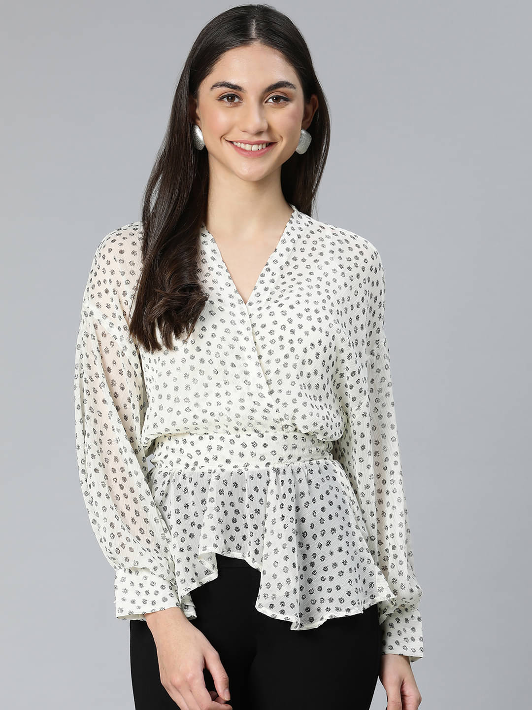 Oxolloxo Women's Polyester Regular Top ( White )     			Oxolloxo Women's Polyester Regular Top ( White )