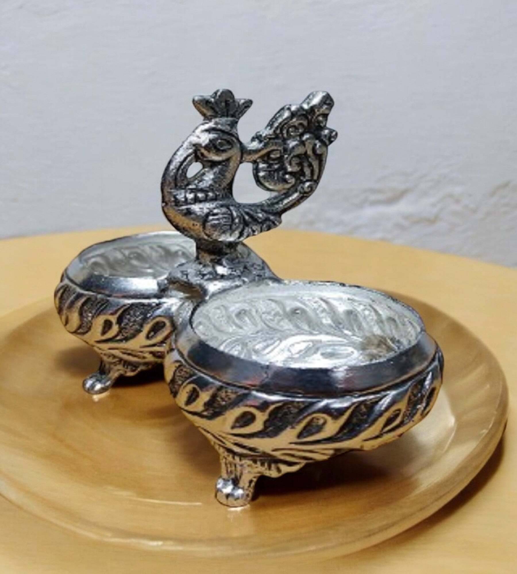 Sigaram Antique German Silver 2 Cup Panchwala Kum Kum Cup For Home Pooja Decore K4478 Sigaram Antique German Silver 2 Cup Panchwala Kum Kum Cup For Home Pooja Decore K4478