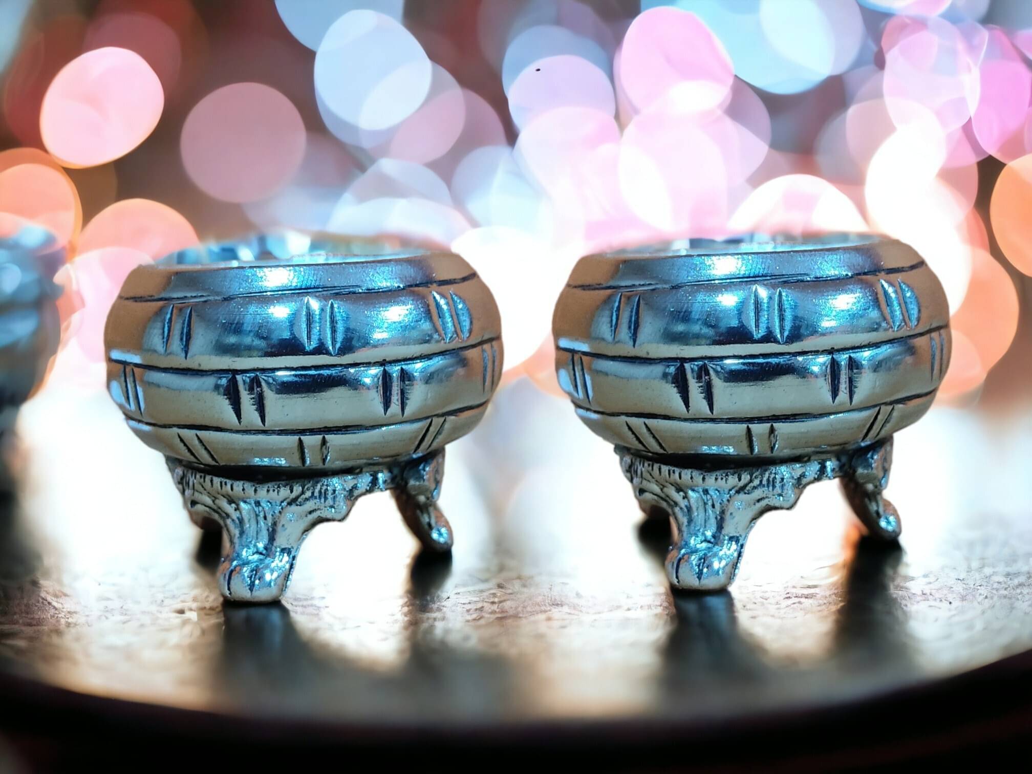 Sigaram Antique German Silver Kum Kum Cup With Lay For Home Pooja Decor K4387     			Sigaram Antique German Silver Kum Kum Cup With Lay For Home Pooja Decor K4387