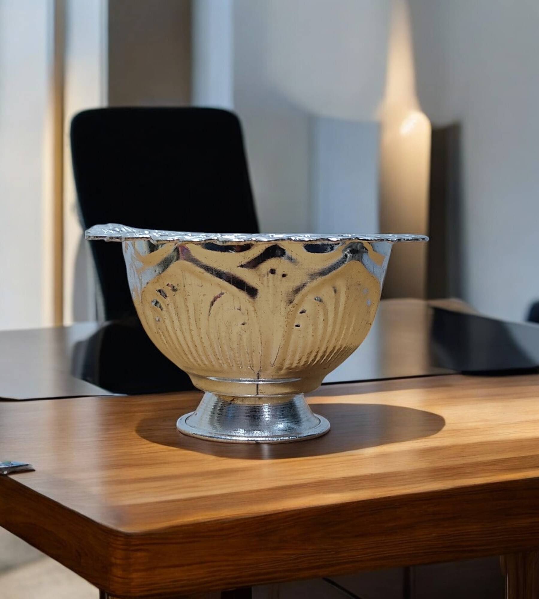     			Sigaram Brass 2 Inch Fancy Kum Kum Bharani Cup For Home Pooja Decore K4590