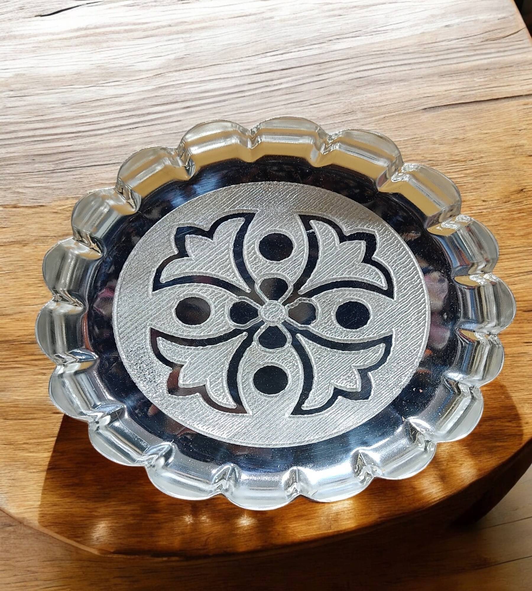 Sigaram Germaan Silver 7 Inch Floral Design Plate With Stand For Home Pooja Decore K4594 Sigaram Germaan Silver 7 Inch Floral Design Plate With Stand For Home Pooja Decore K4594