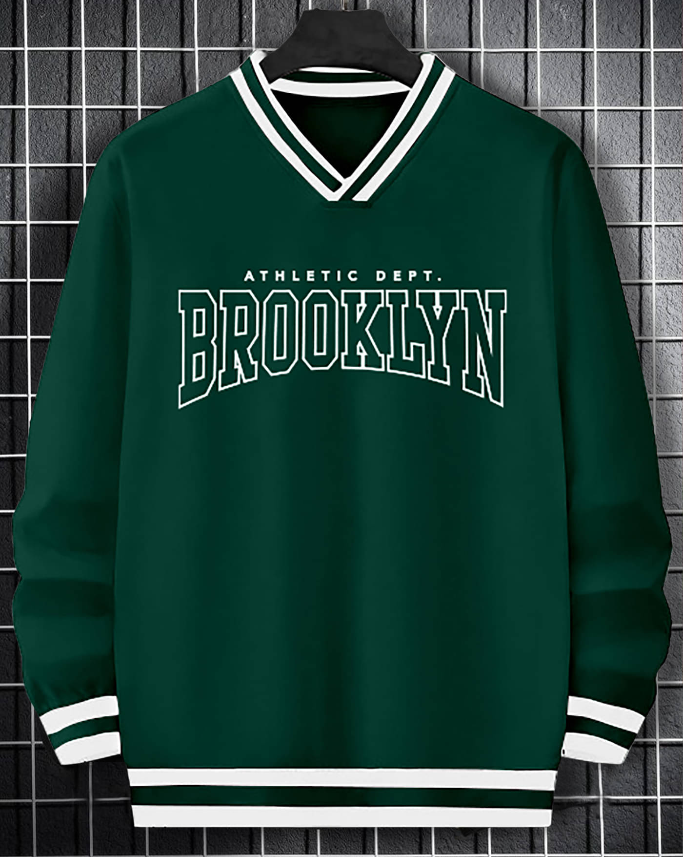     			AOOSH Cotton Blend Regular Fit Striped Full Sleeves Men's V-Neck T-Shirt - Green ( Pack of 1 )