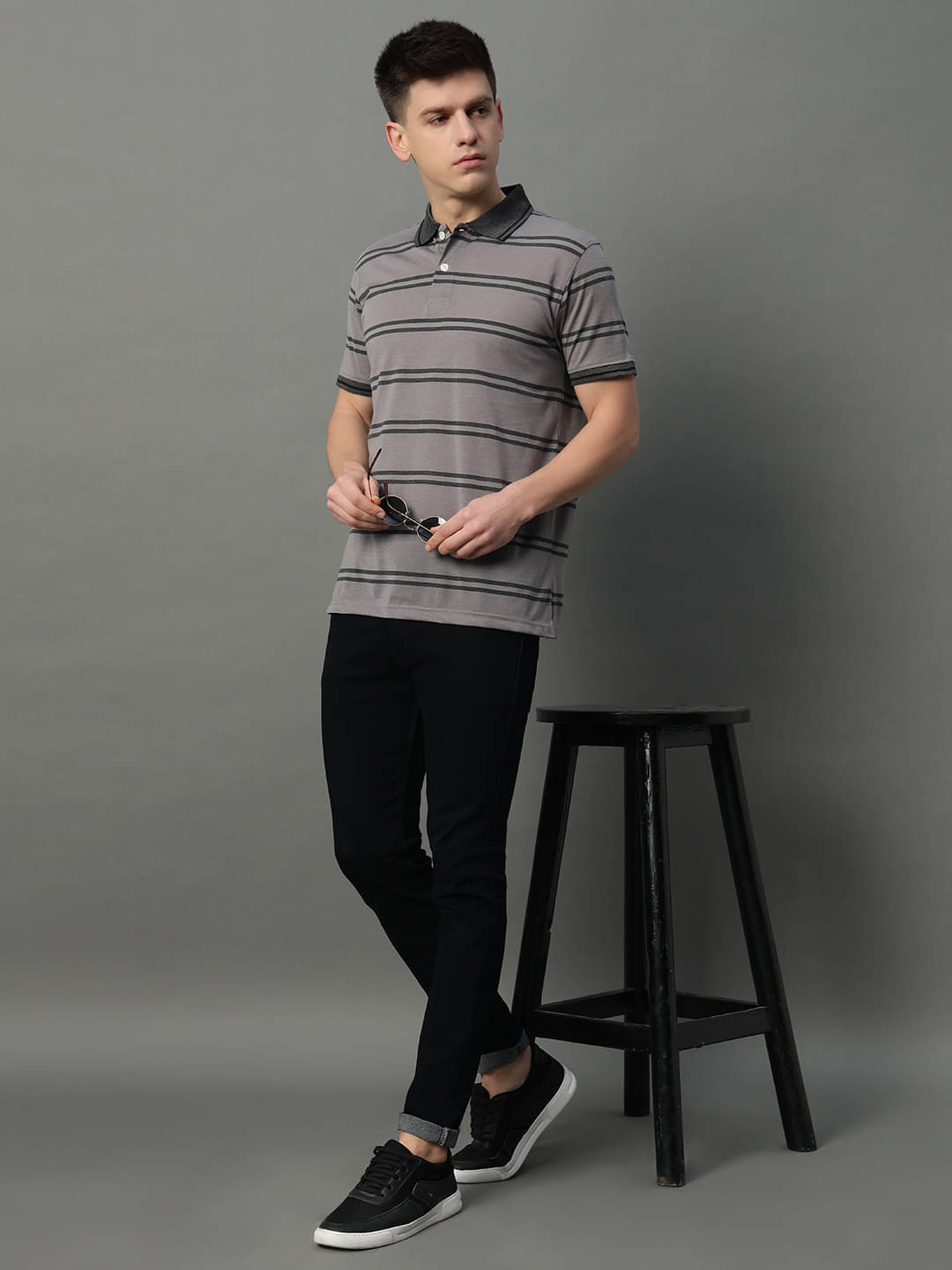 GET GOLF Pack of 1 Cotton Blend Regular Fit Striped Half Sleeves Men's Polo T Shirt ( Grey )     			GET GOLF Pack of 1 Cotton Blend Regular Fit Striped Half Sleeves Men's Polo T Shirt ( Grey )