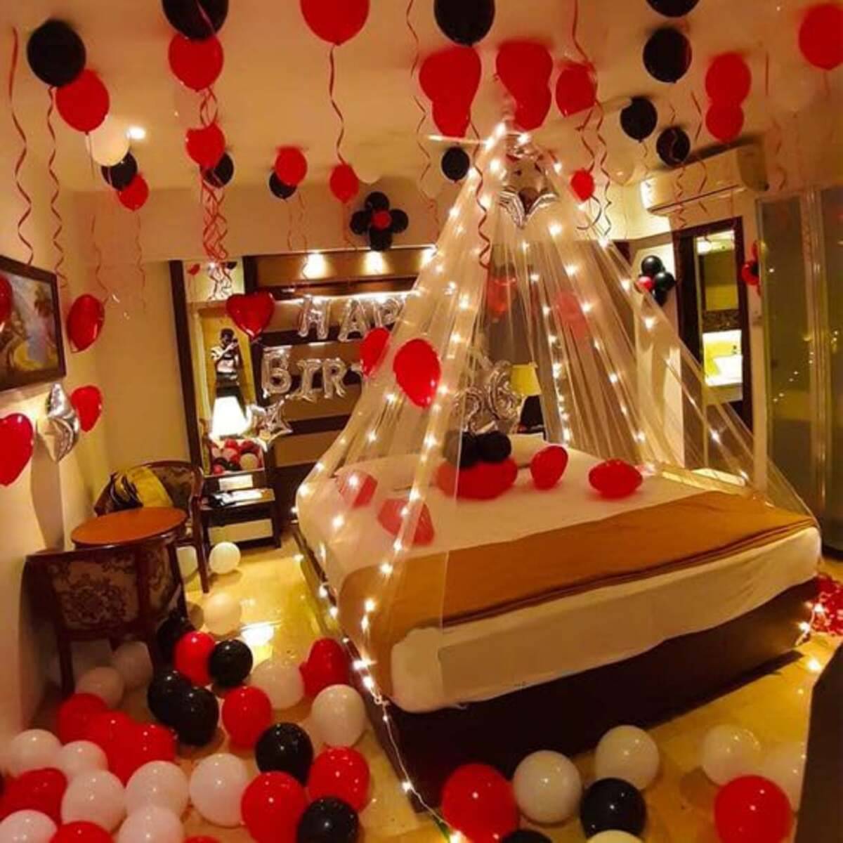     			PartyBooms Happy BIrthday Silver Decoration, 26 Silver Number, 1 White Net Curtain, 4 Silver Stars, 25 Each Black, Red 10 White Metallic Balloons Pack of 67