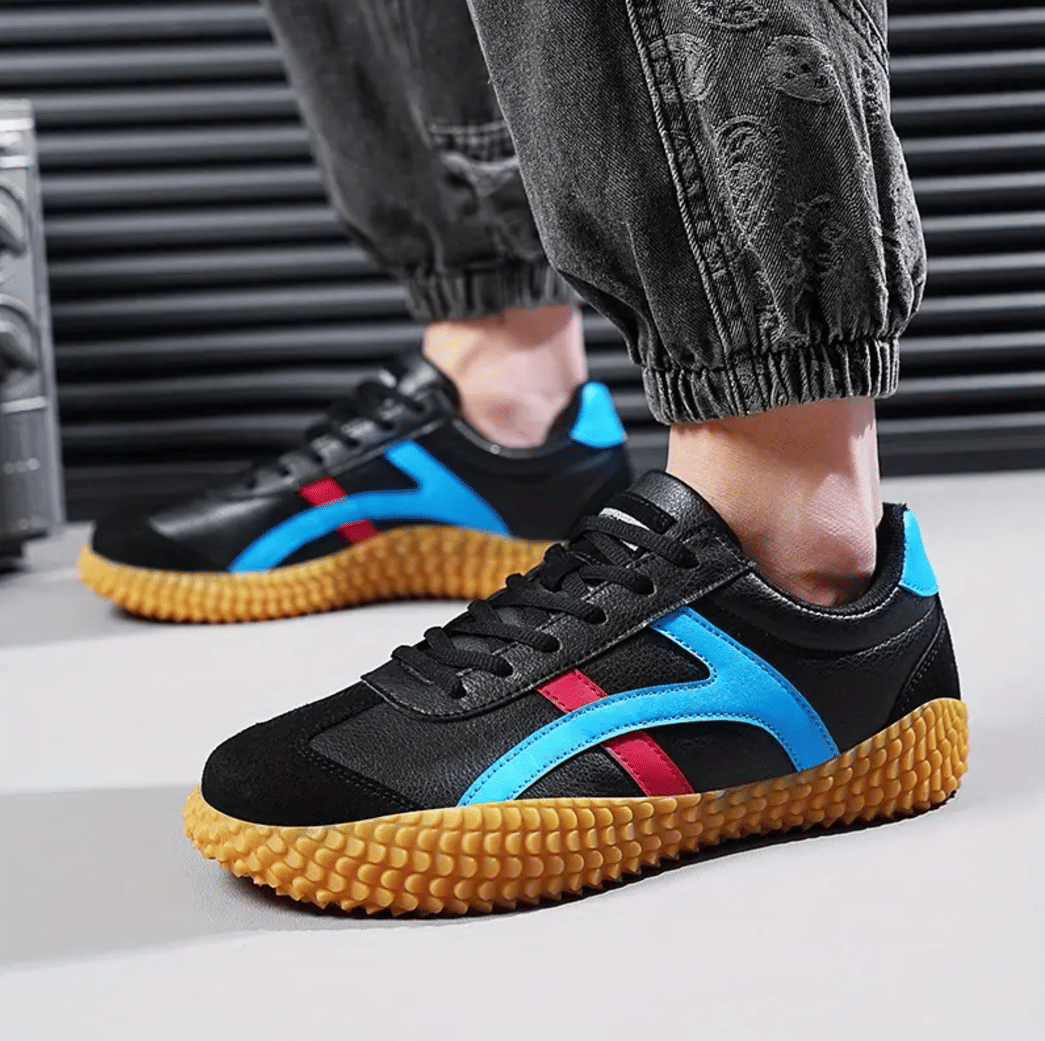     			ROBBIE JONES Sneakers Black Men's Lifestyle Shoes